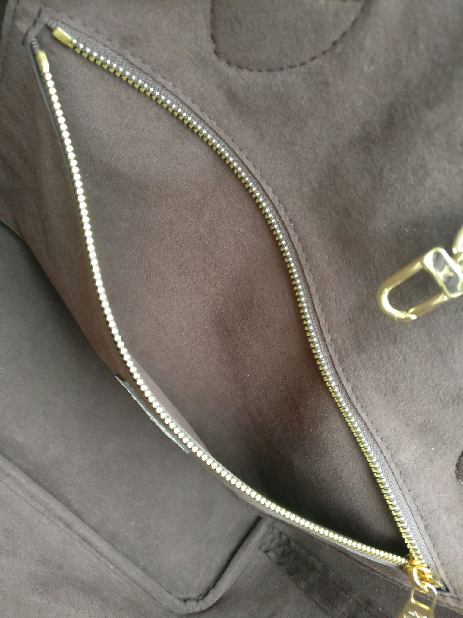 Louis Vuitton Neverfull MM empreinte crème