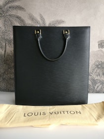 Louis Vuitton Sac Plat black epi