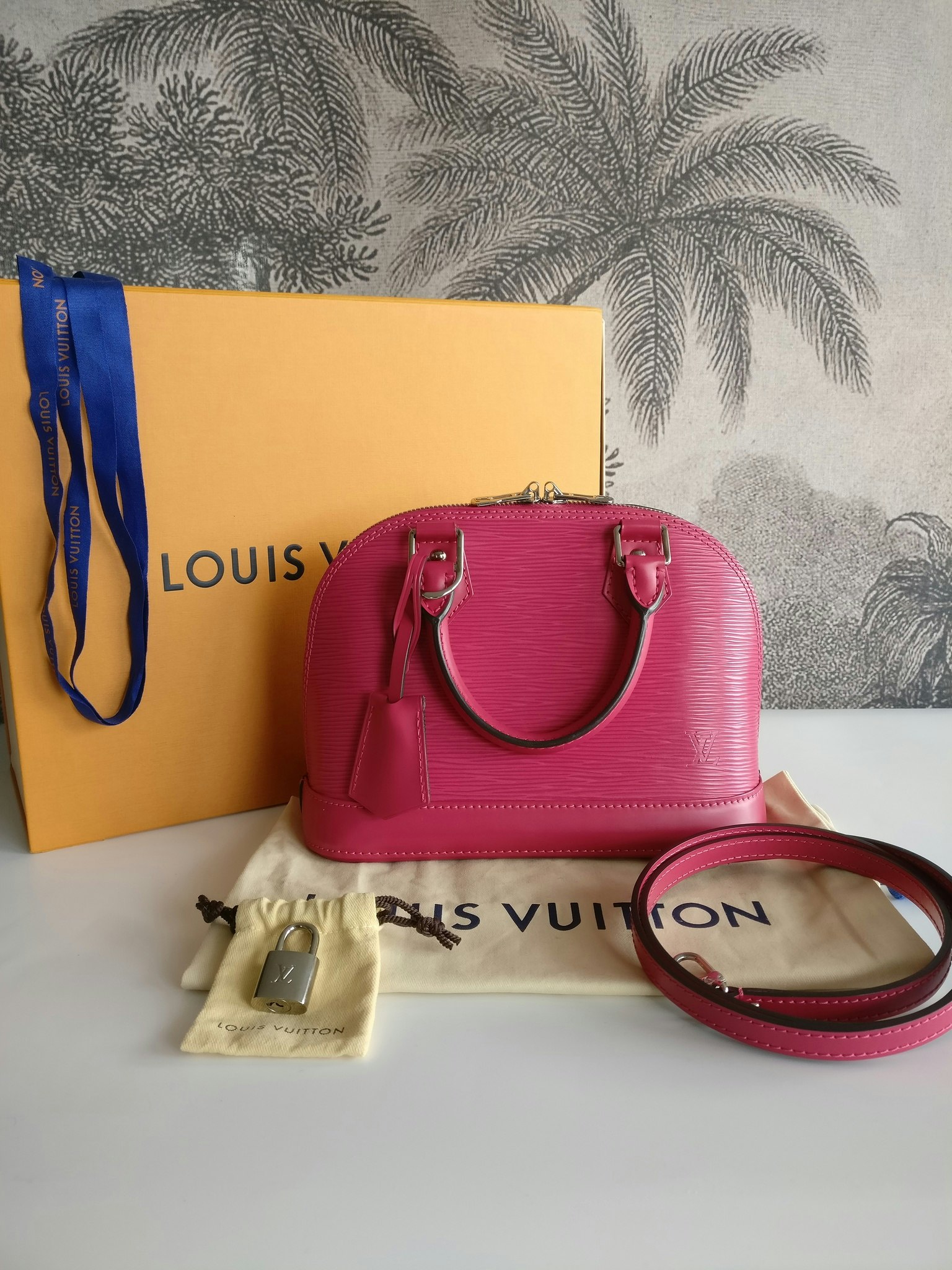 CV_Luxury2018 - Highest quality Alma BB Epi leather #lv