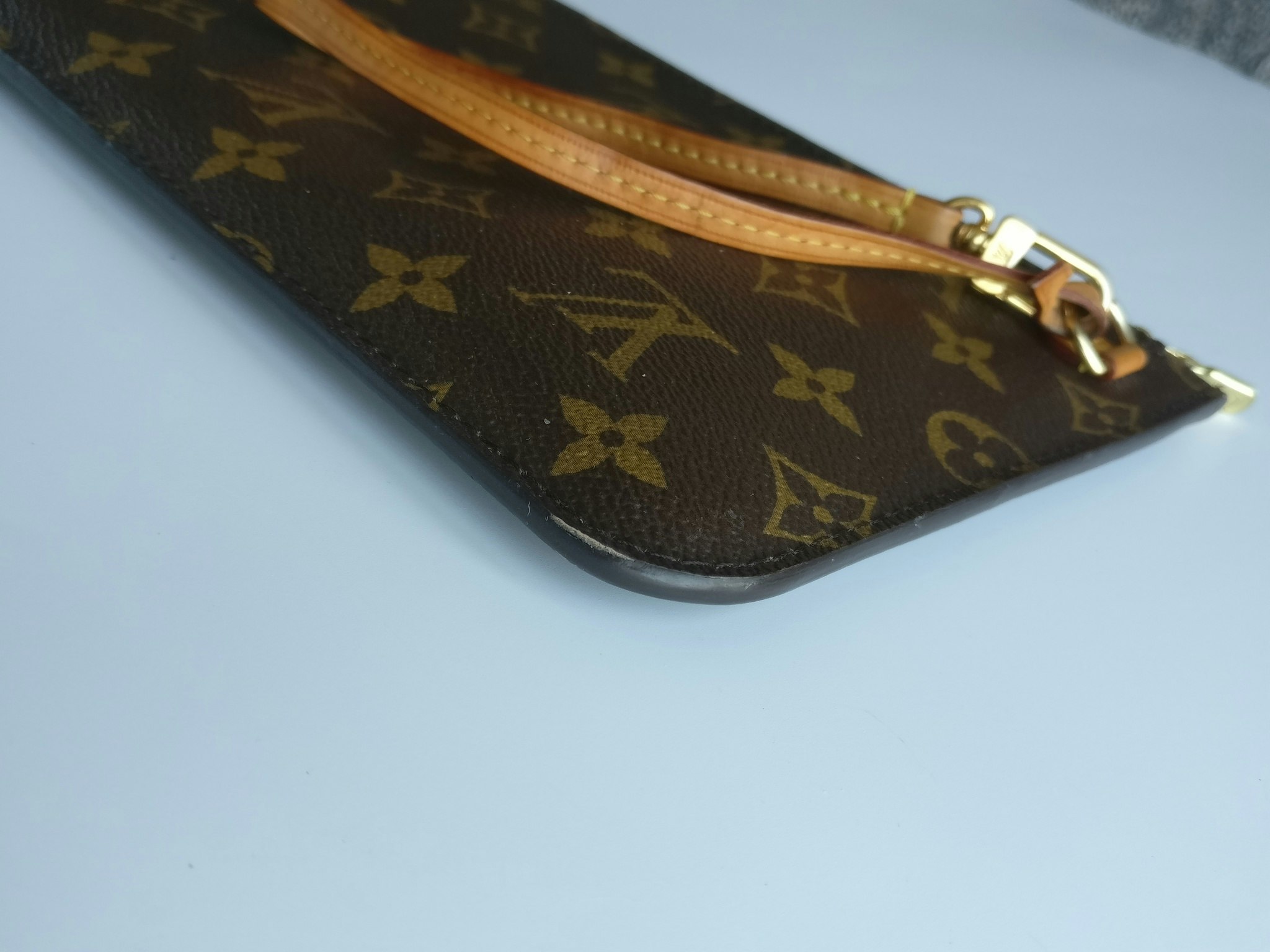 Louis Vuitton Neverfull MM/GM pochette