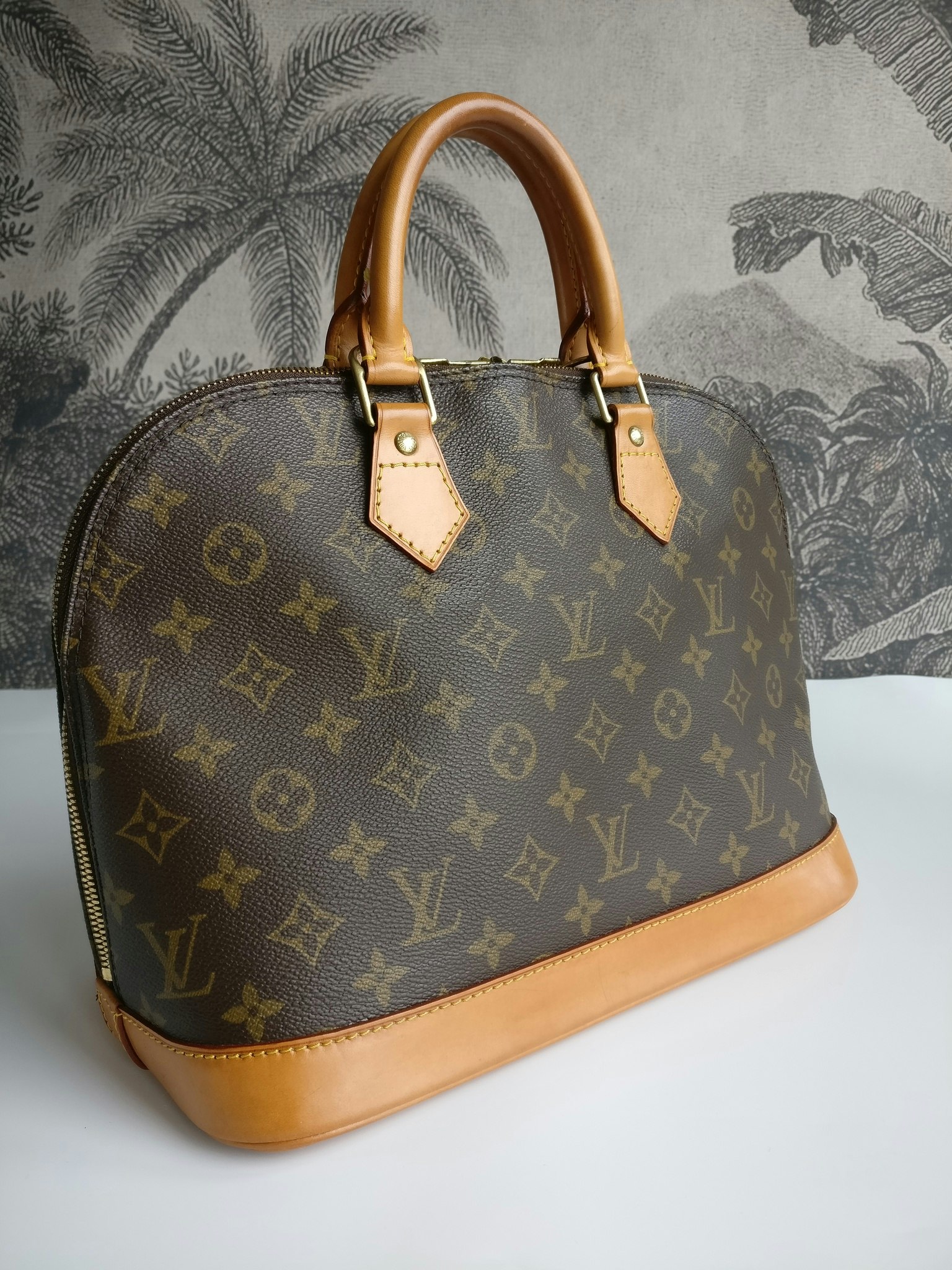 Louis Vuitton Alma PM