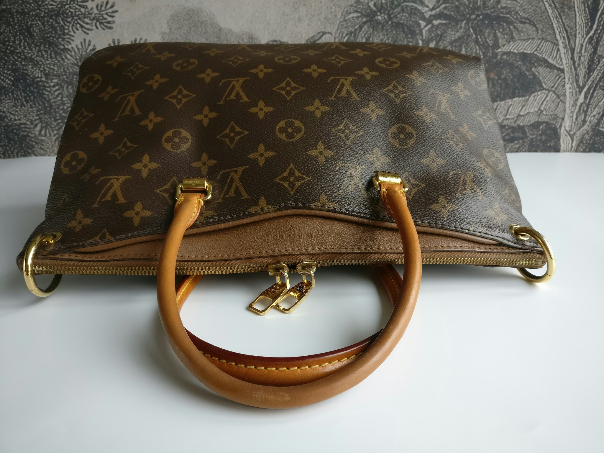 Louis Vuitton Pallas MM tote