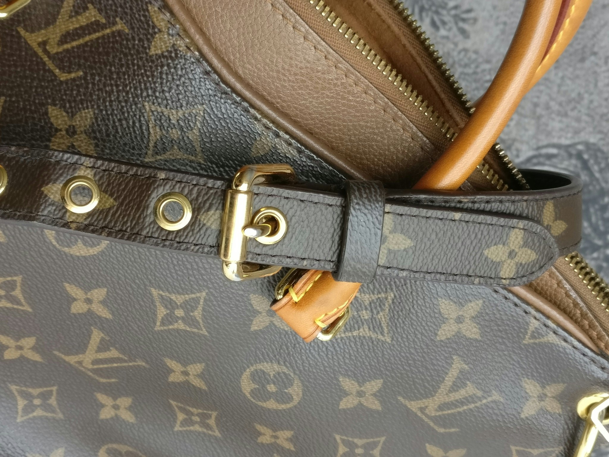 Louis Vuitton Pallas MM tote