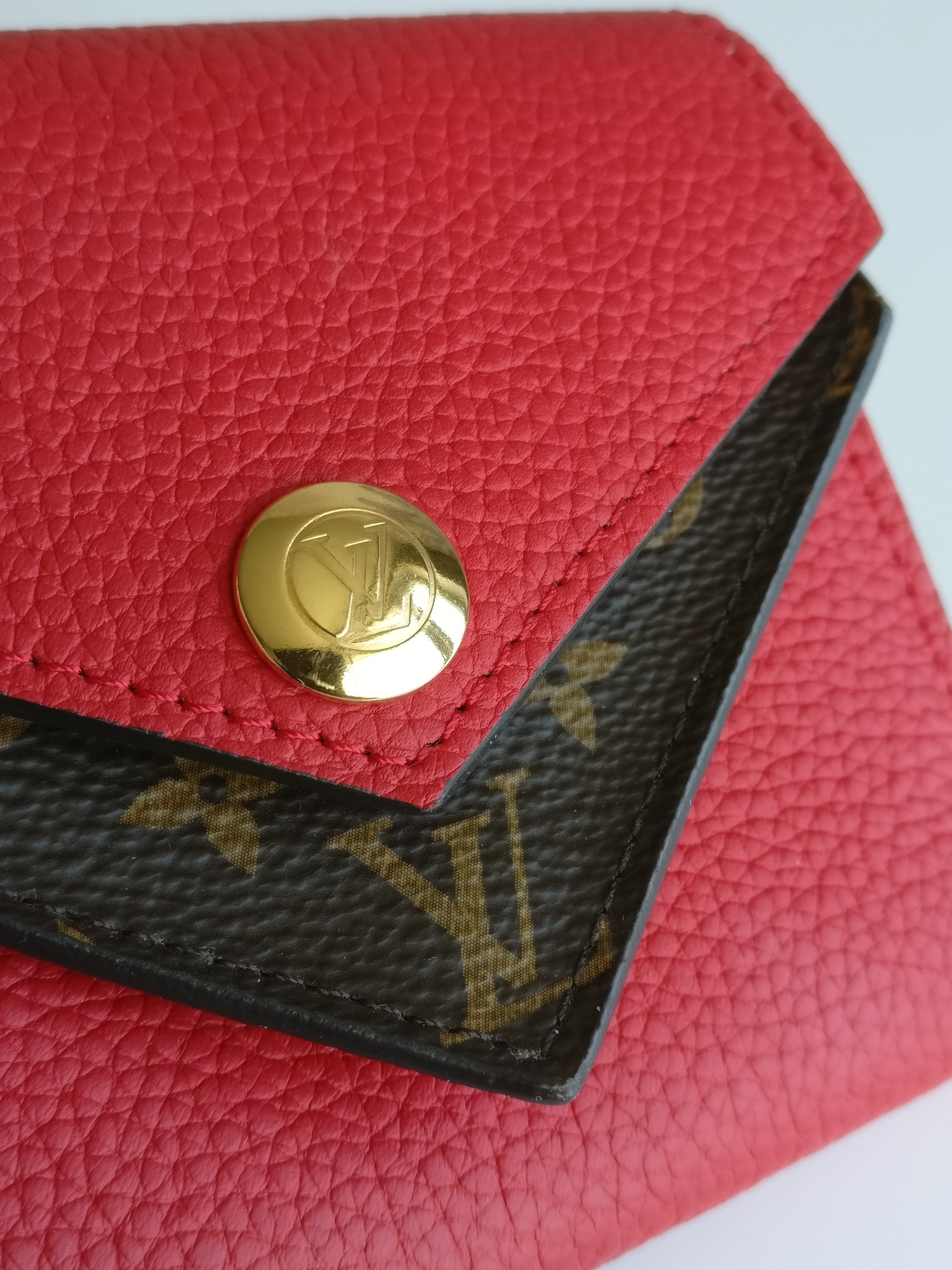 Louis Vuitton Double V compact wallet Rubion