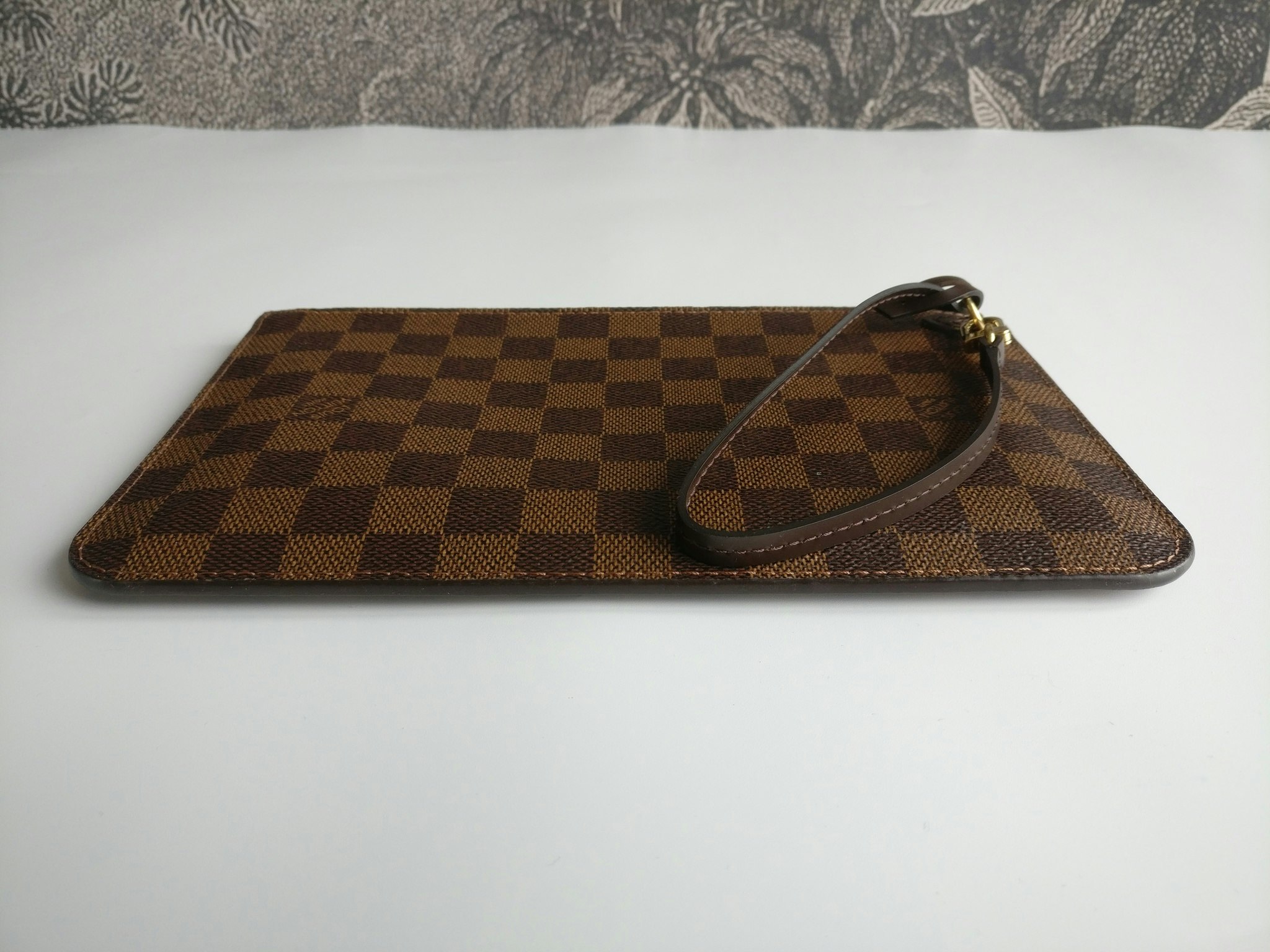 Louis Vuitton Neverfull MM pochette damier ebene