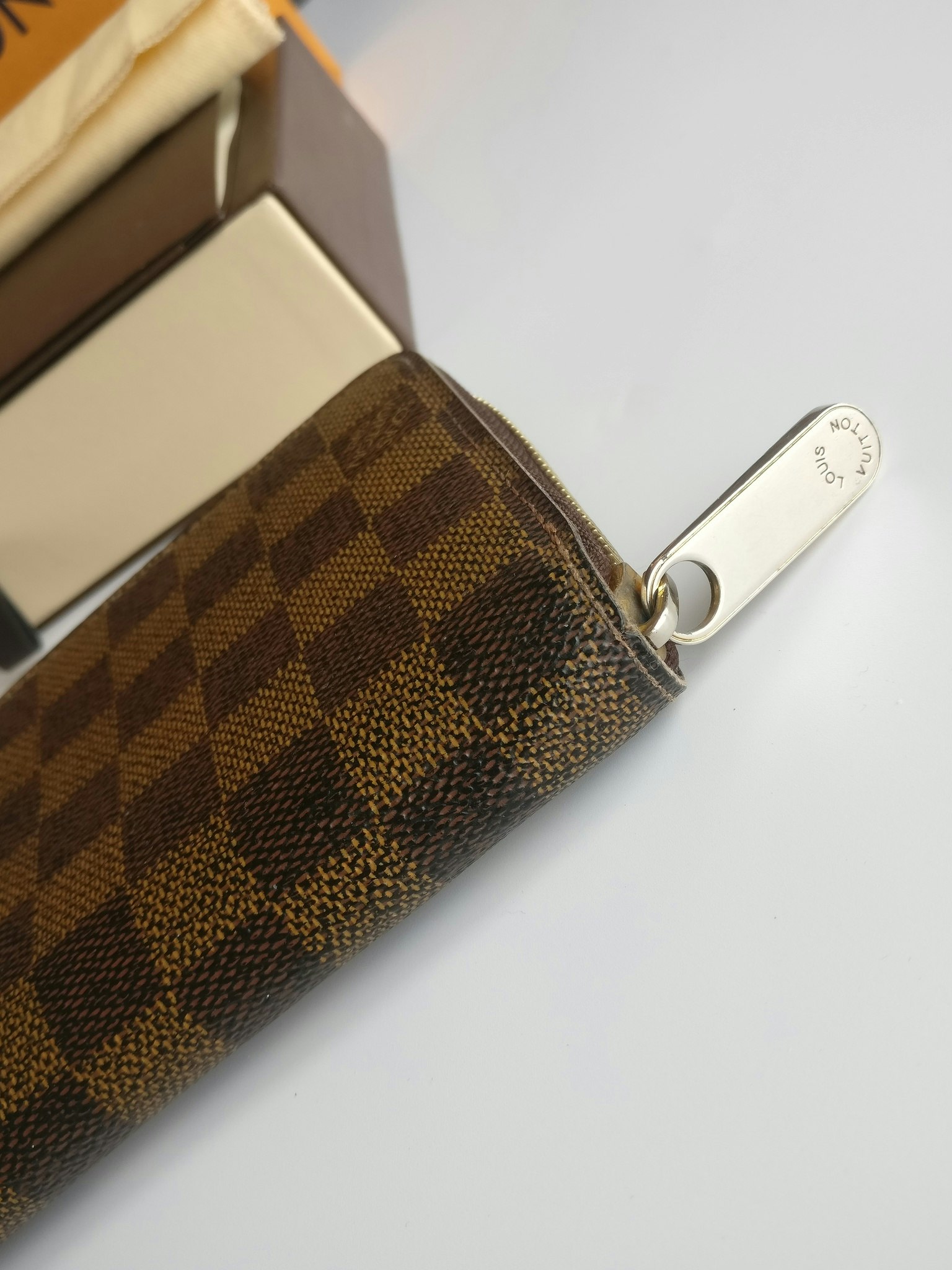 Louis Vuitton Zippy Wallet Damier Ebene Canvas ○ Labellov ○ Buy
