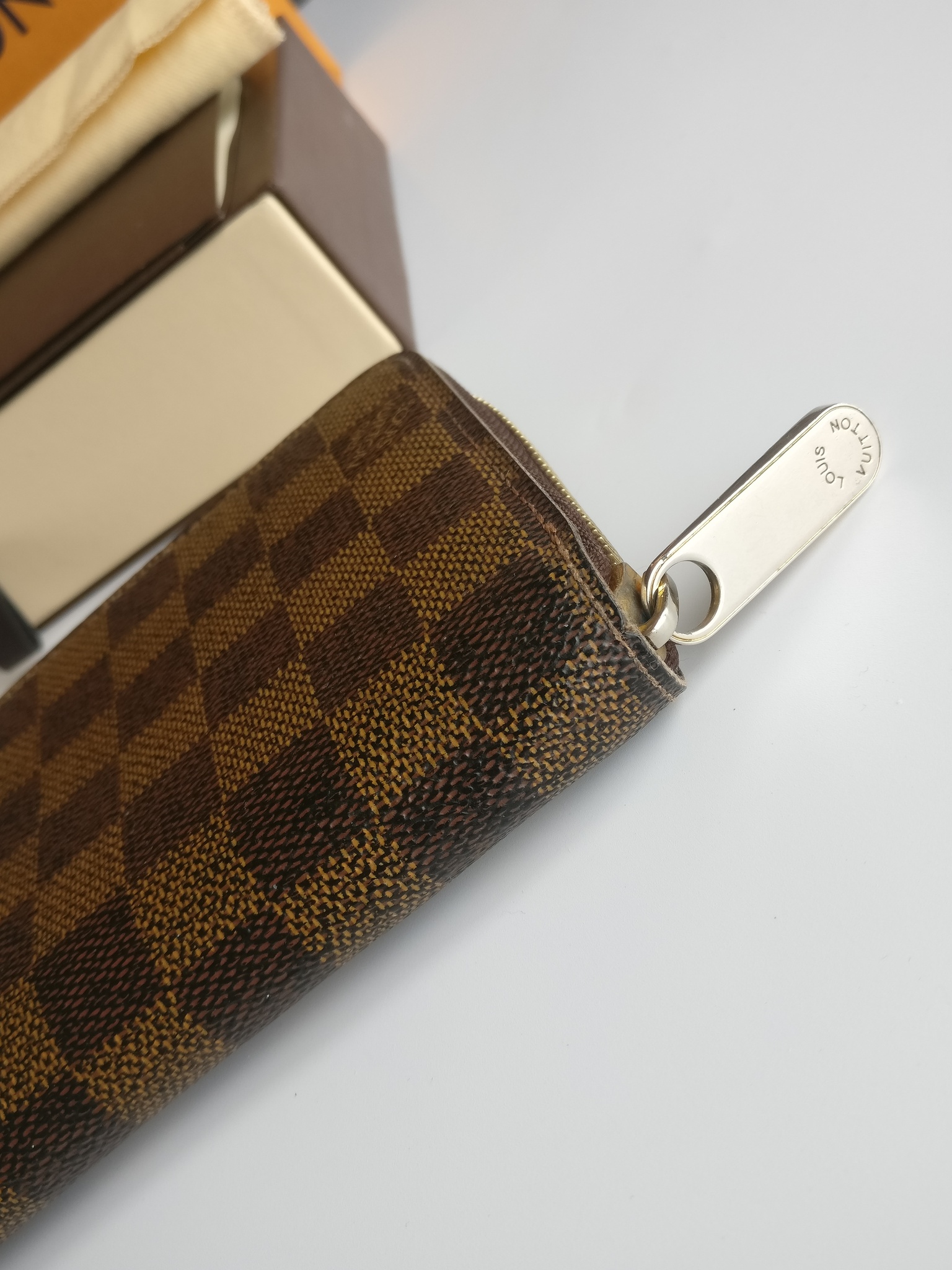 Louis Vuitton Zippy wallet damier ebene