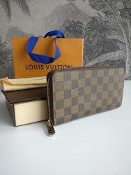 Louis Vuitton Zippy wallet damier ebene