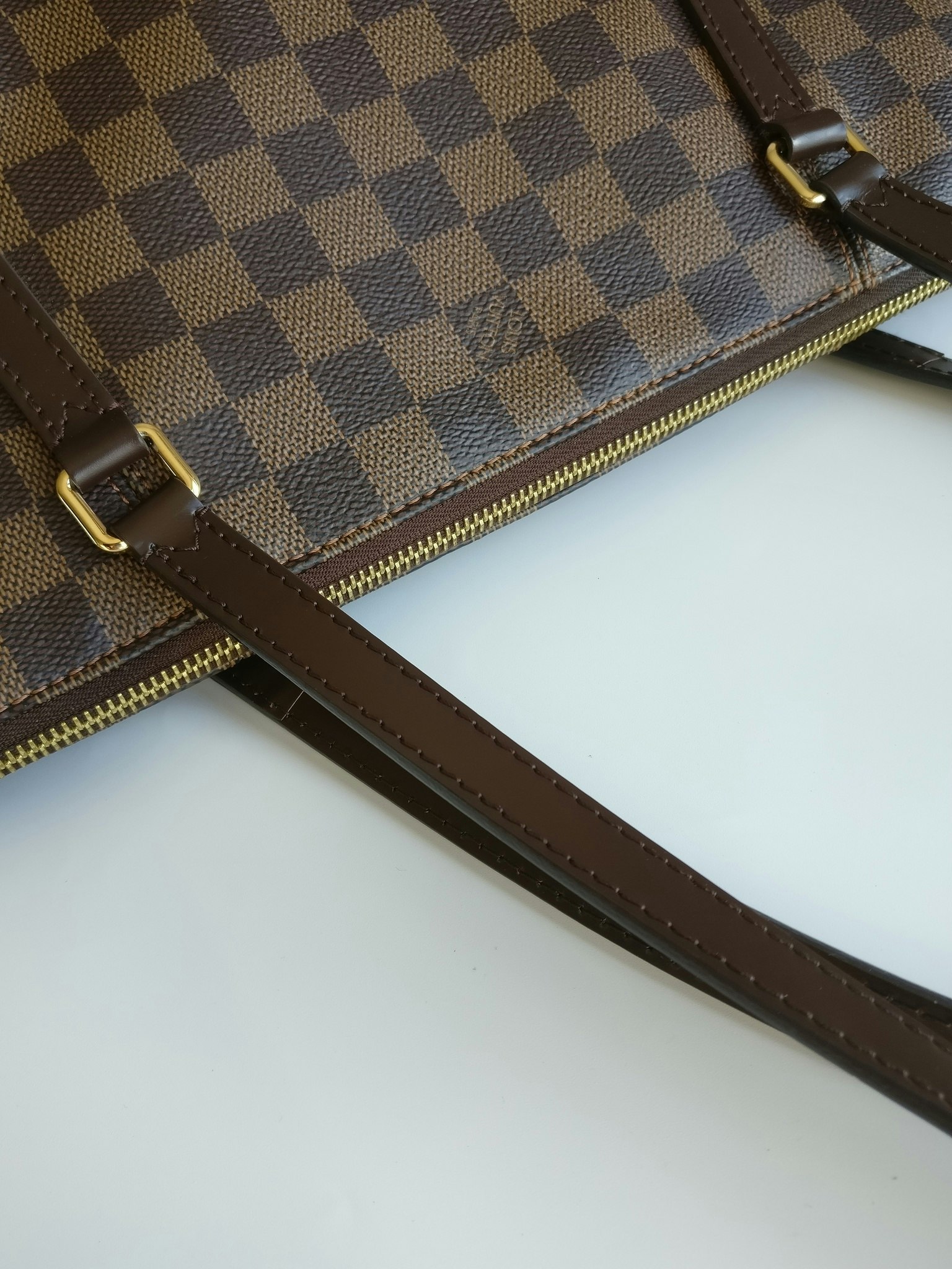 LOUIS VUITTON DAMIER EBENE TOTALLY MM (2016) SHOULDER BAG - CRTBLNCHSHP