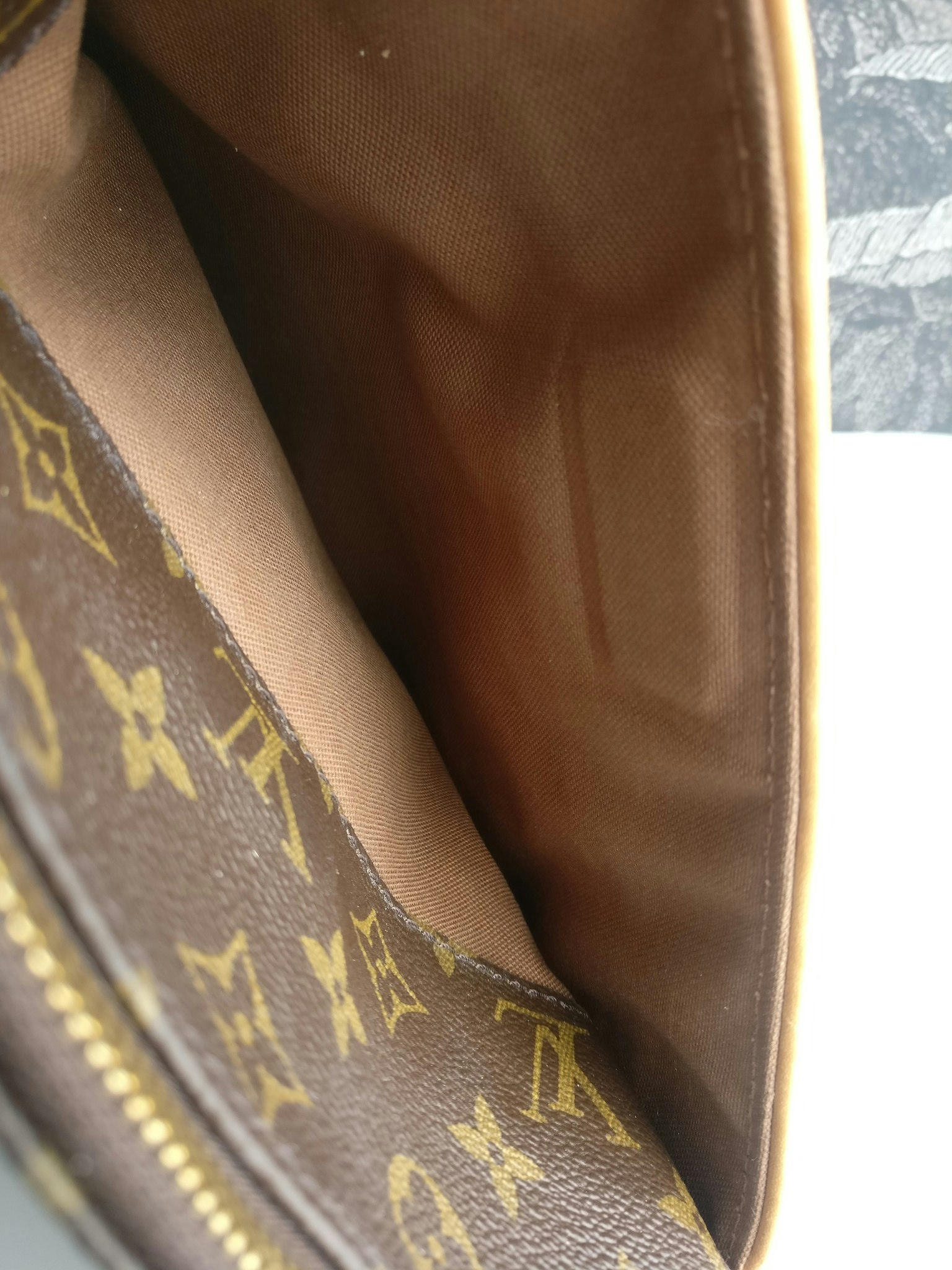 Louis Vuitton Pochette Valmy