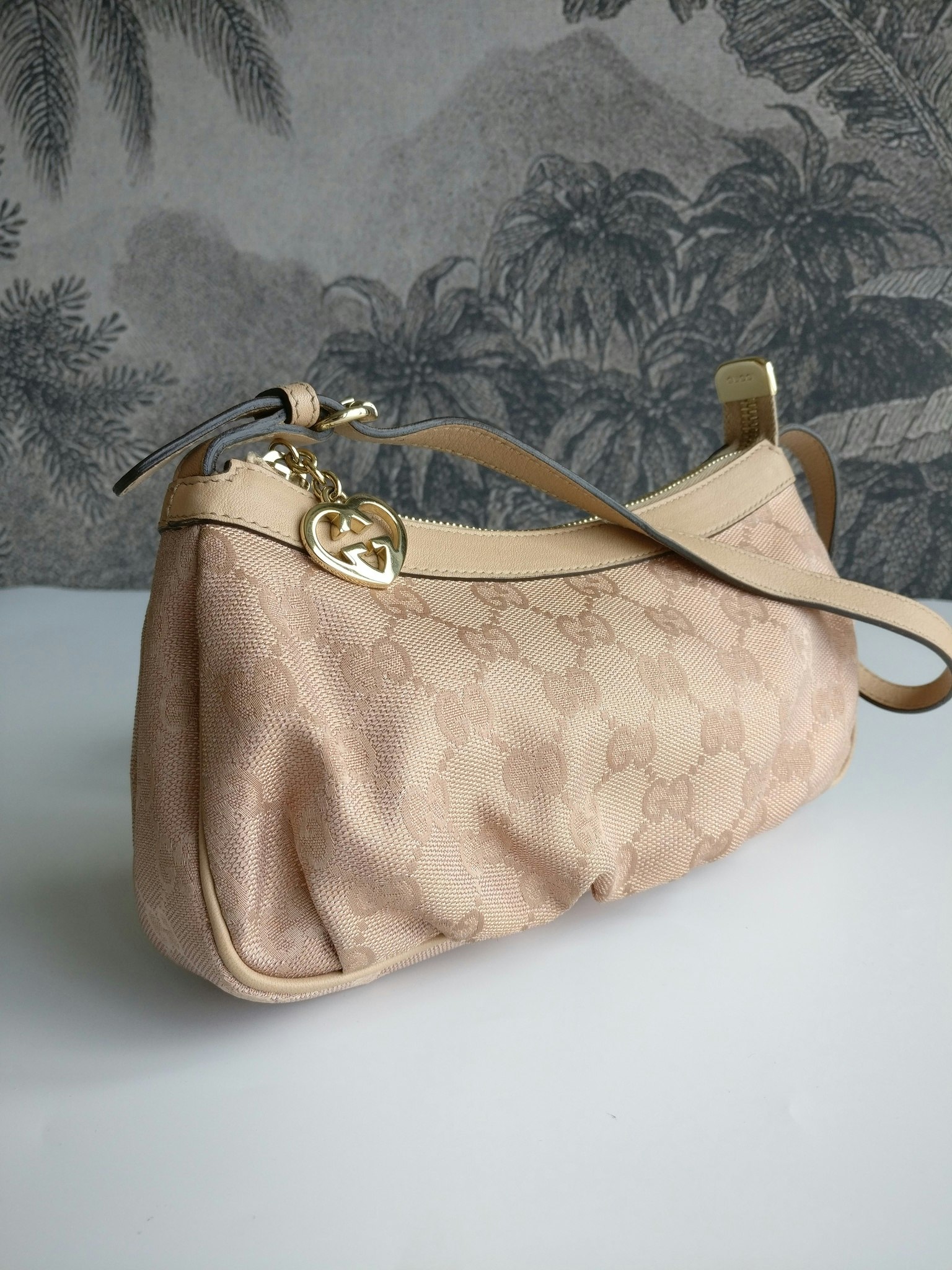 GUCCI Interlocking G Pochette GG Canvas Shoulder Bag Beige-US