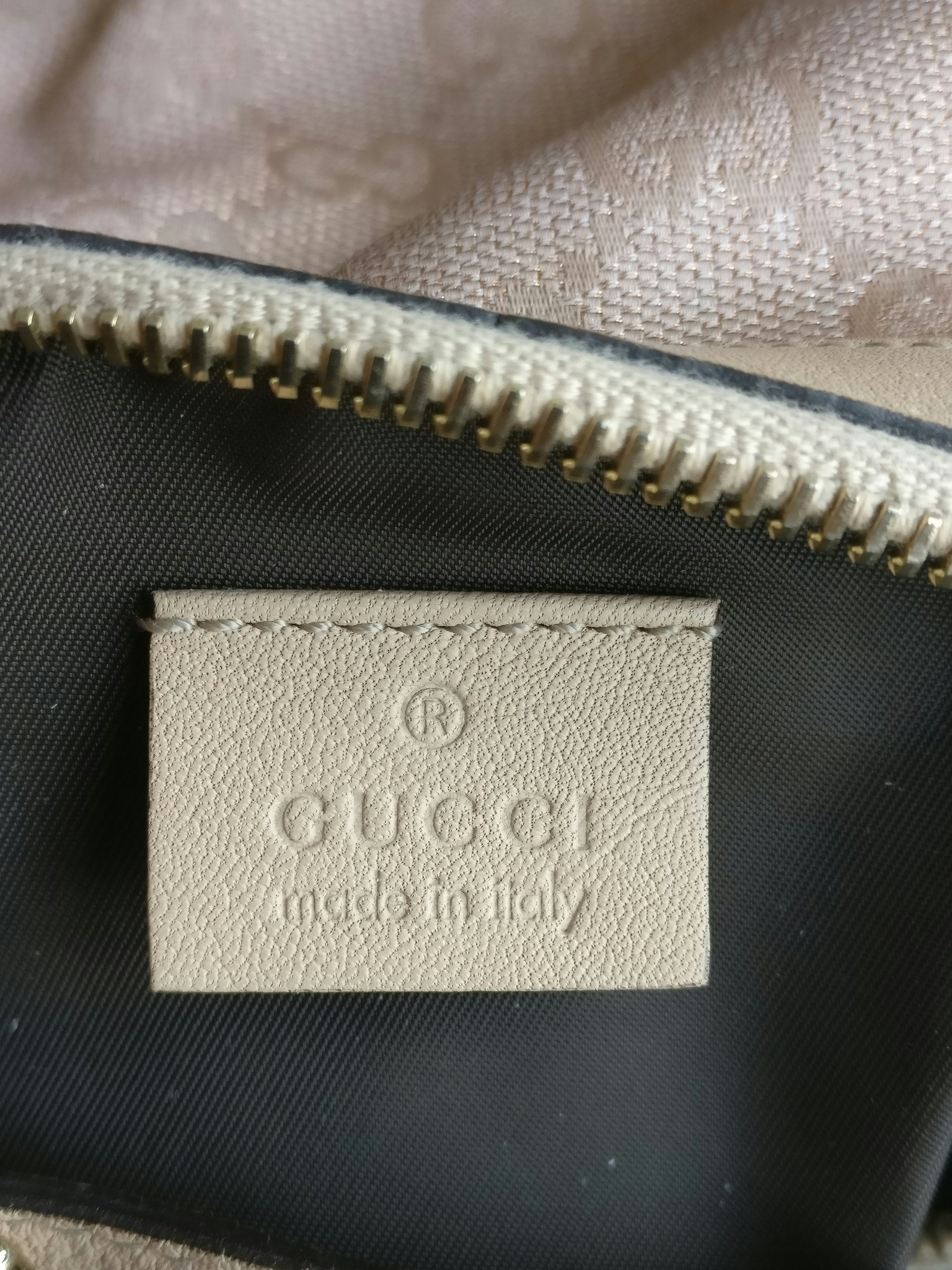 Gucci Pink GG Canvas Interlocking G Heart Pochette