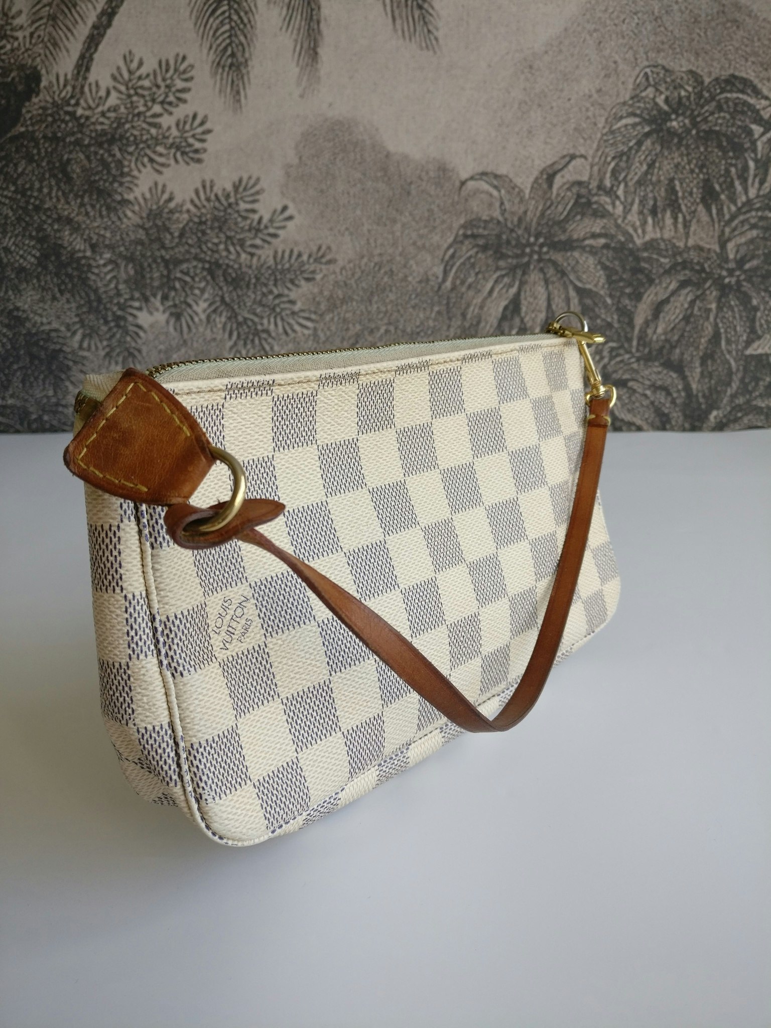 Louis Vuitton Pochette Accessoires damier azur