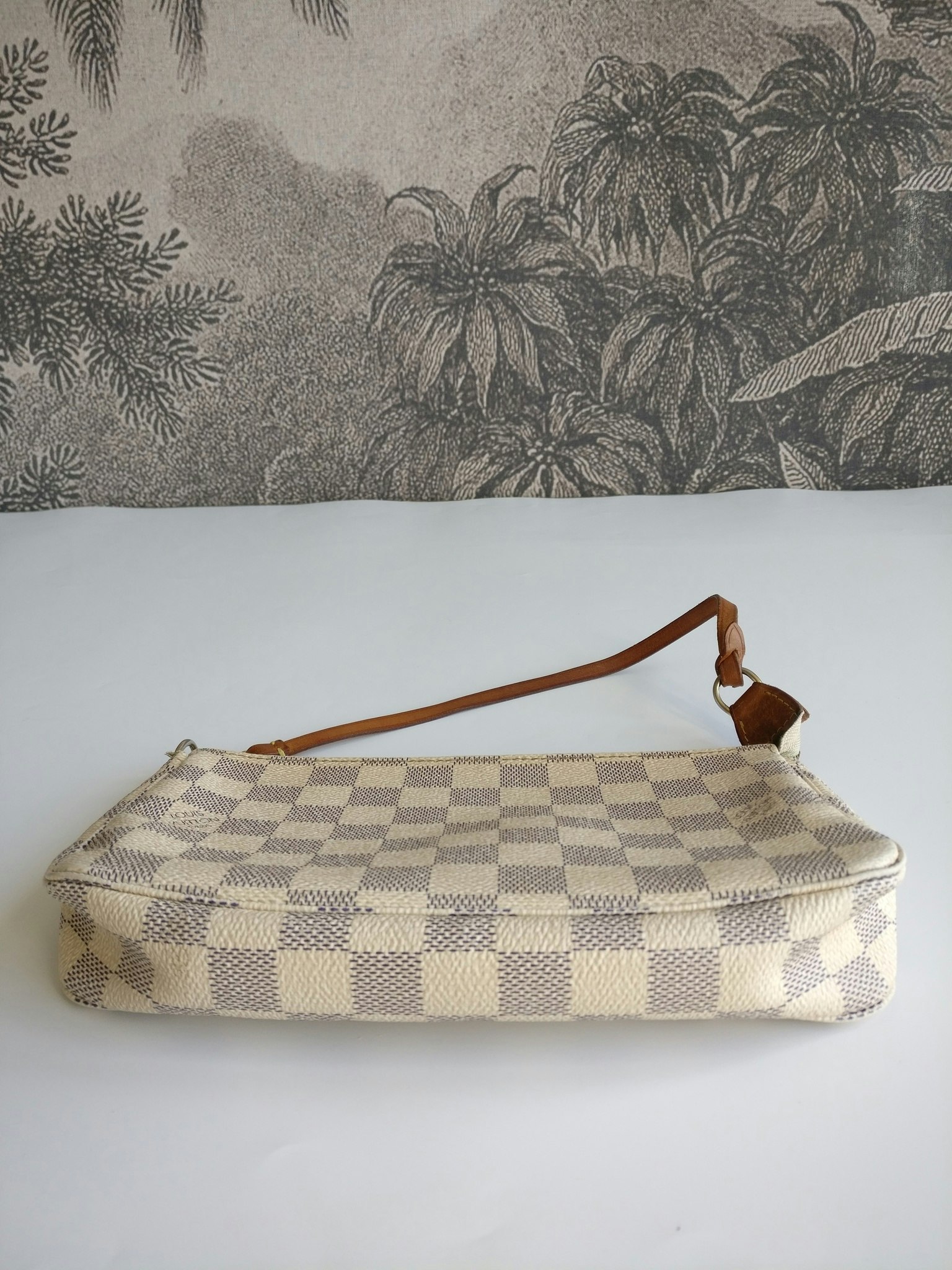 Louis Vuitton Pochette Accessoires damier azur