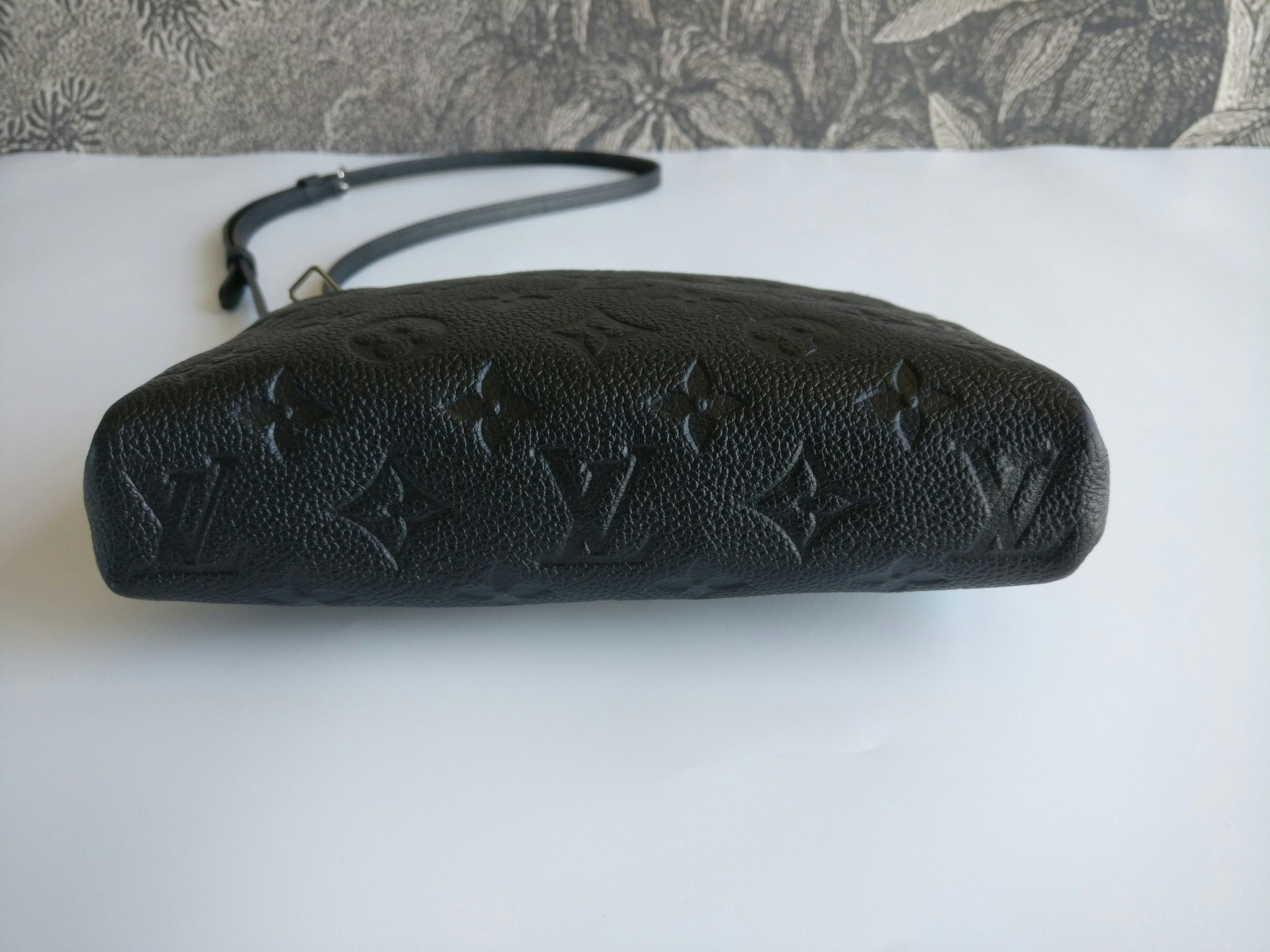 Louis Vuitton Pochette Pallas Uniformes