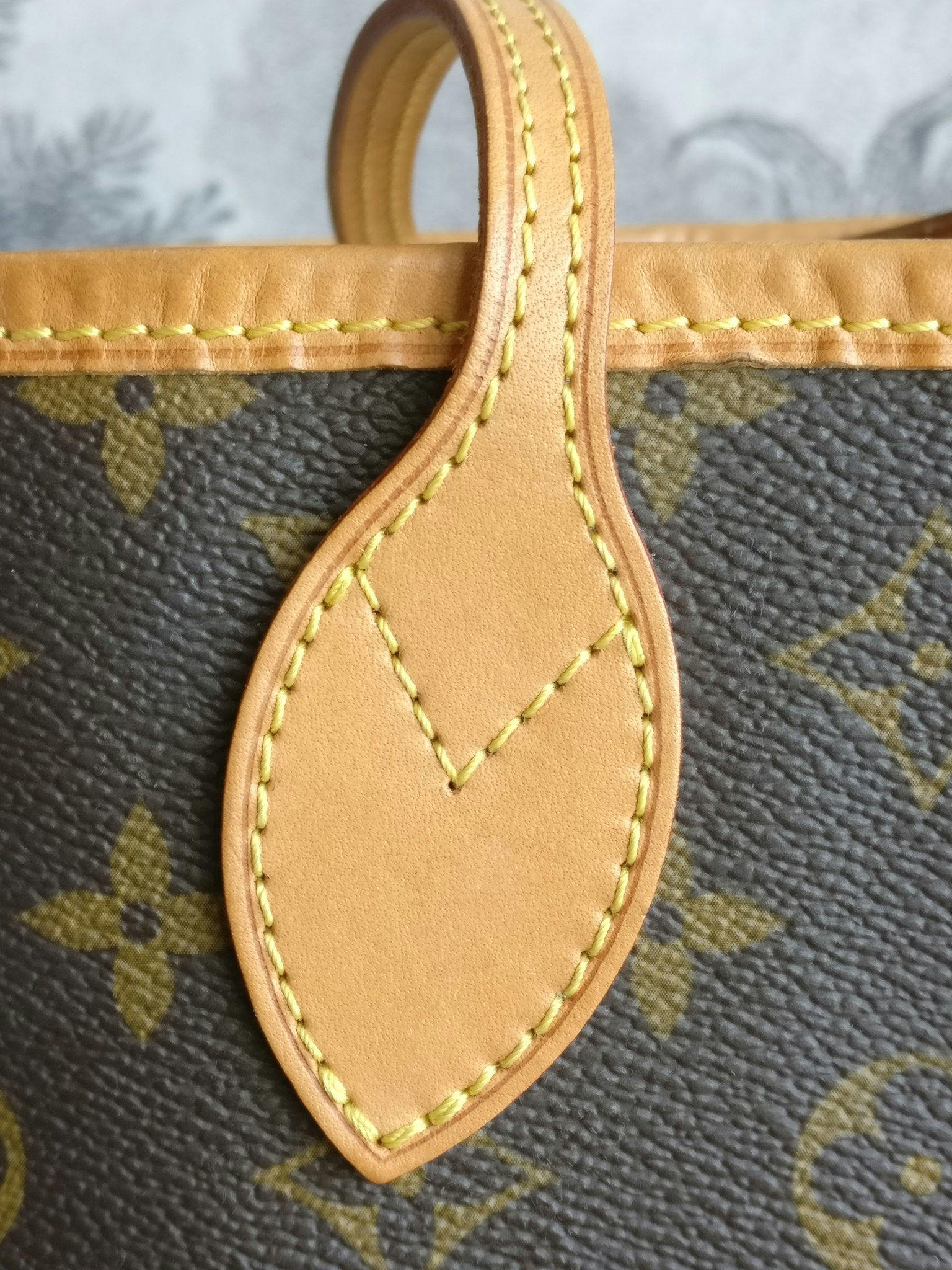 Louis Vuitton Neverfull PM