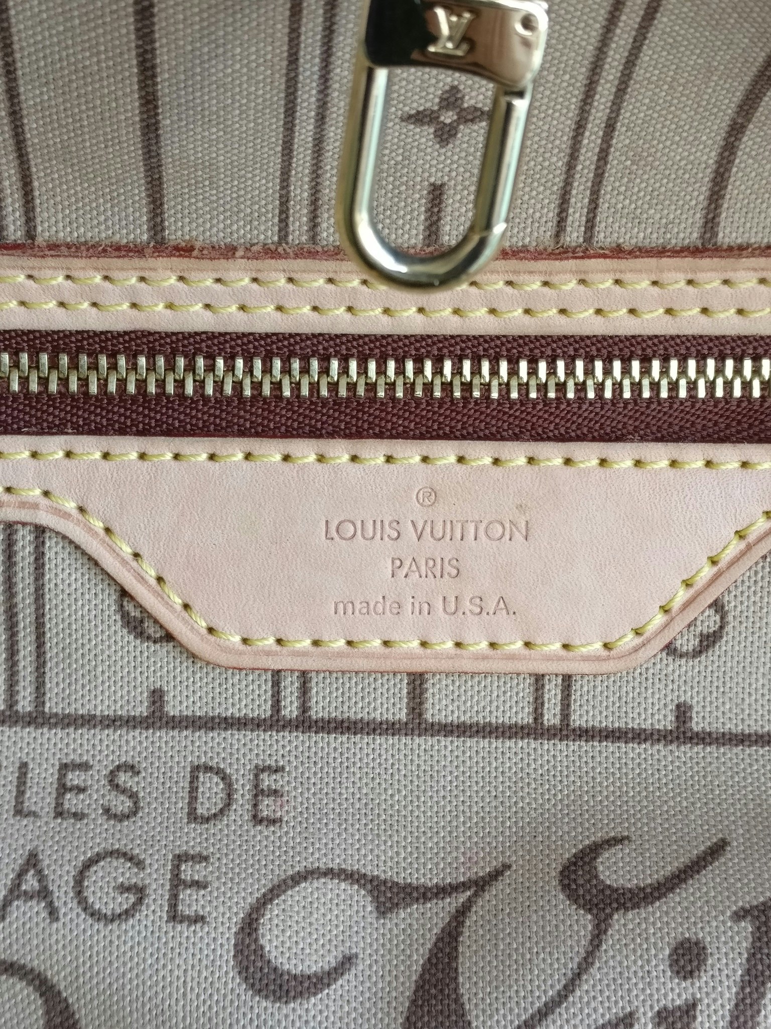 Louis Vuitton Neverfull PM