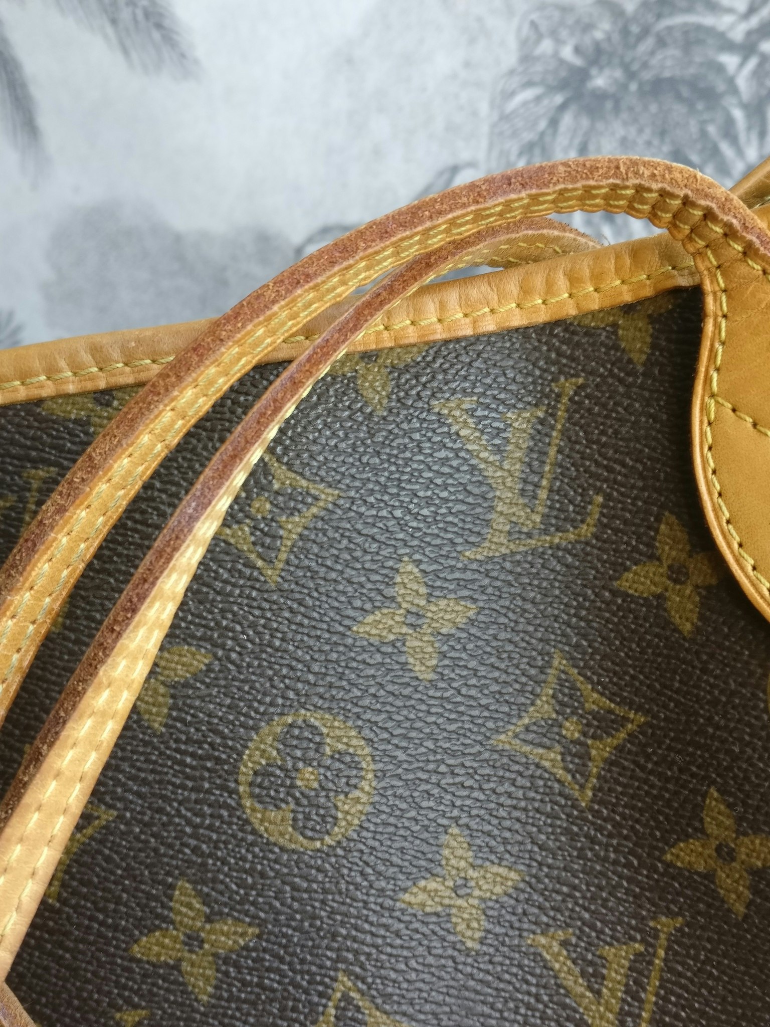 Louis Vuitton Neverfull MM