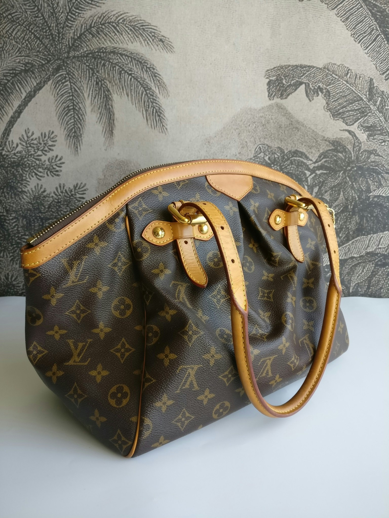 Louis Vuitton Tivoli GM