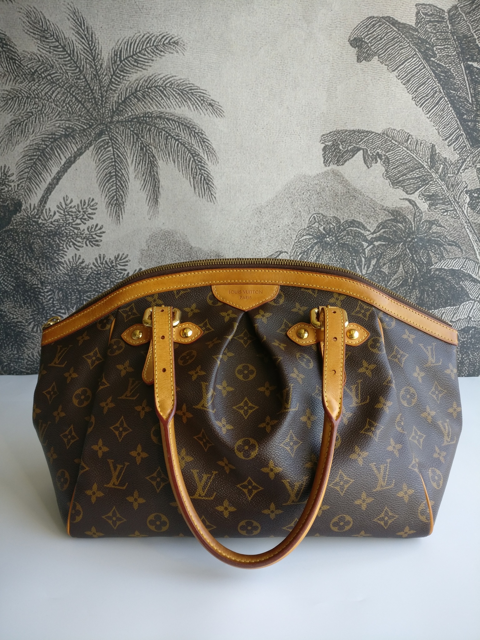 Louis Vuitton Tivoli GM Handbag Monogram Canvas Brown