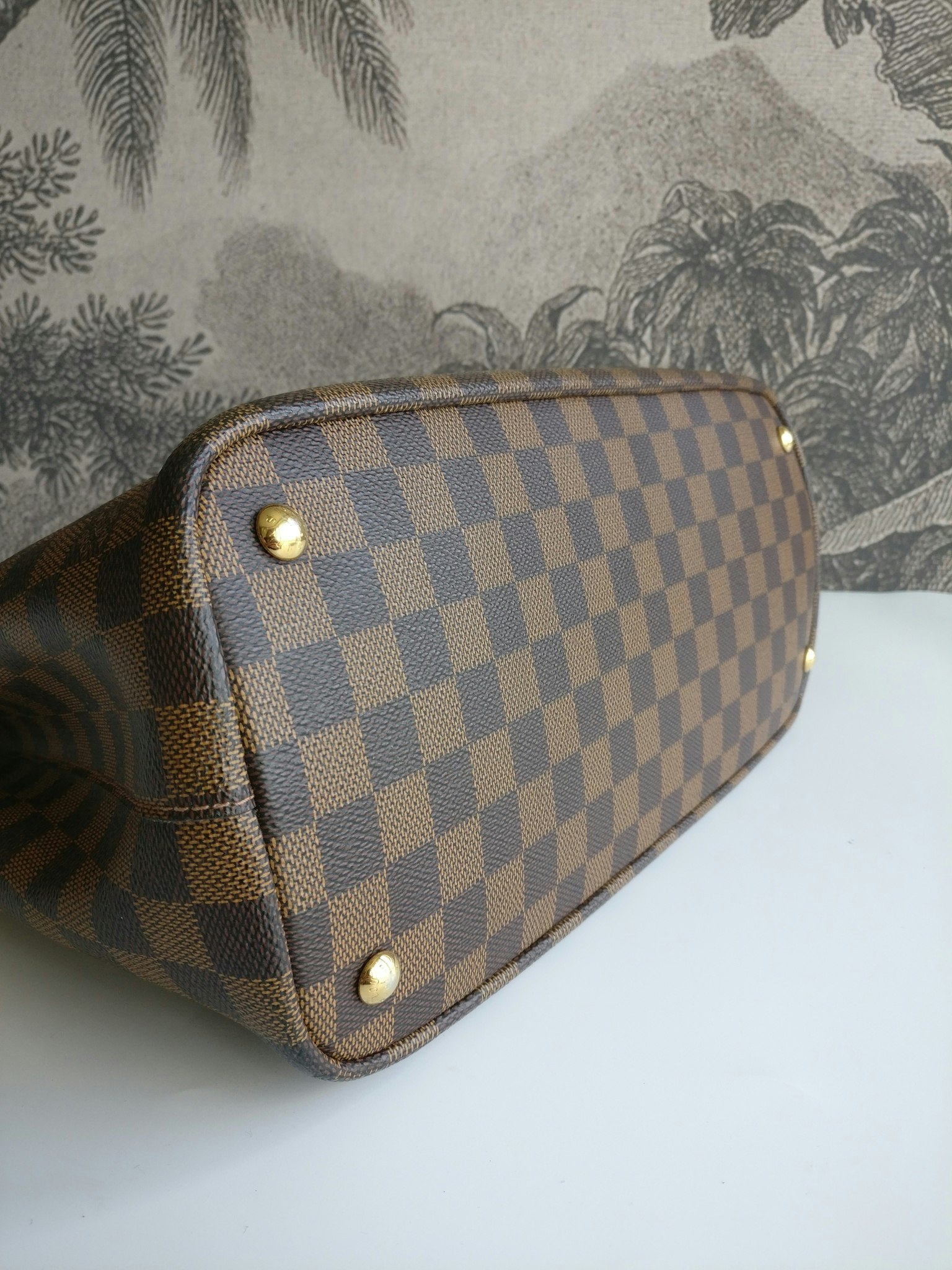 NTWRK - Louis Vuitton Kensington 43WSJK