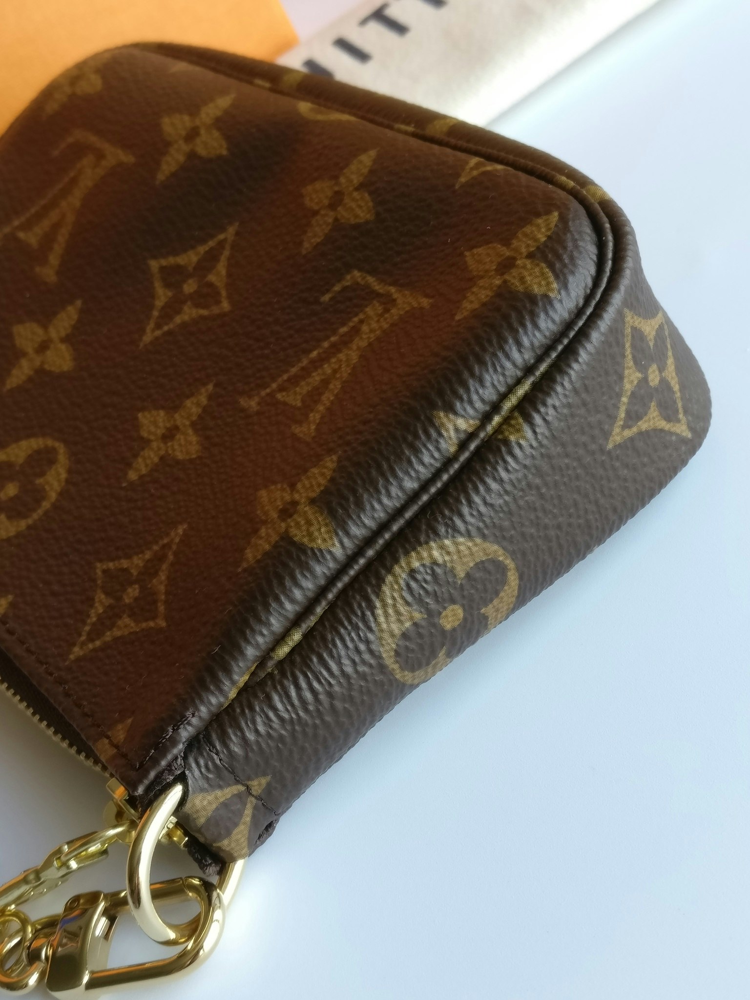 Louis Vuitton Mini Pochette Accessoires ○ Labellov ○ Buy and