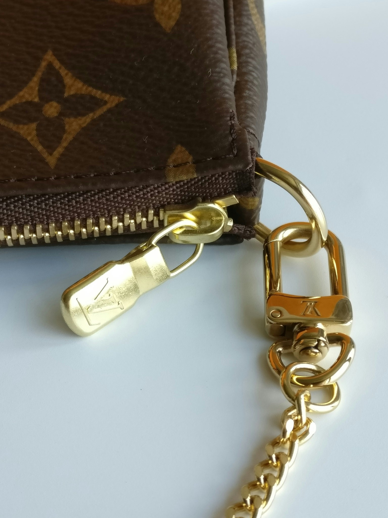 LV Yayoi Mini Pochette Accessoires - Kaialux