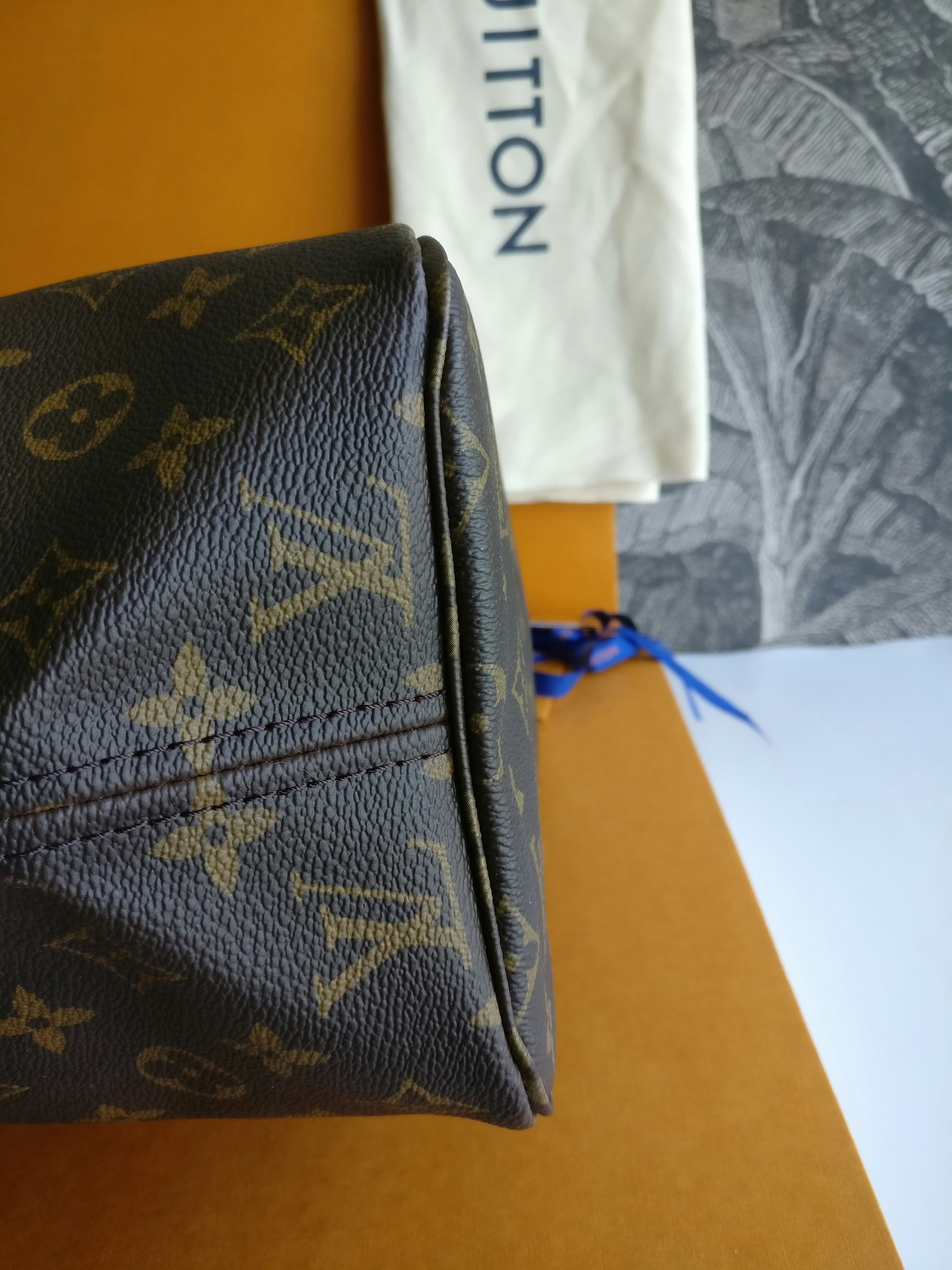 Louis Vuitton Neverfull MM