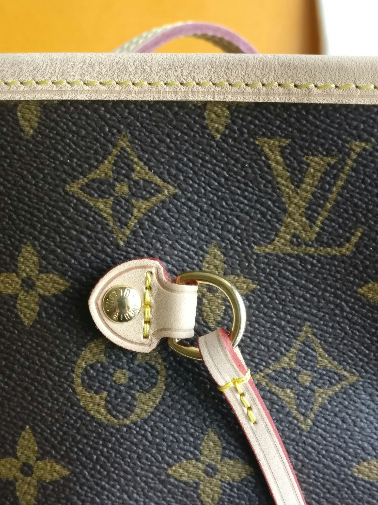 Louis Vuitton Neverfull MM