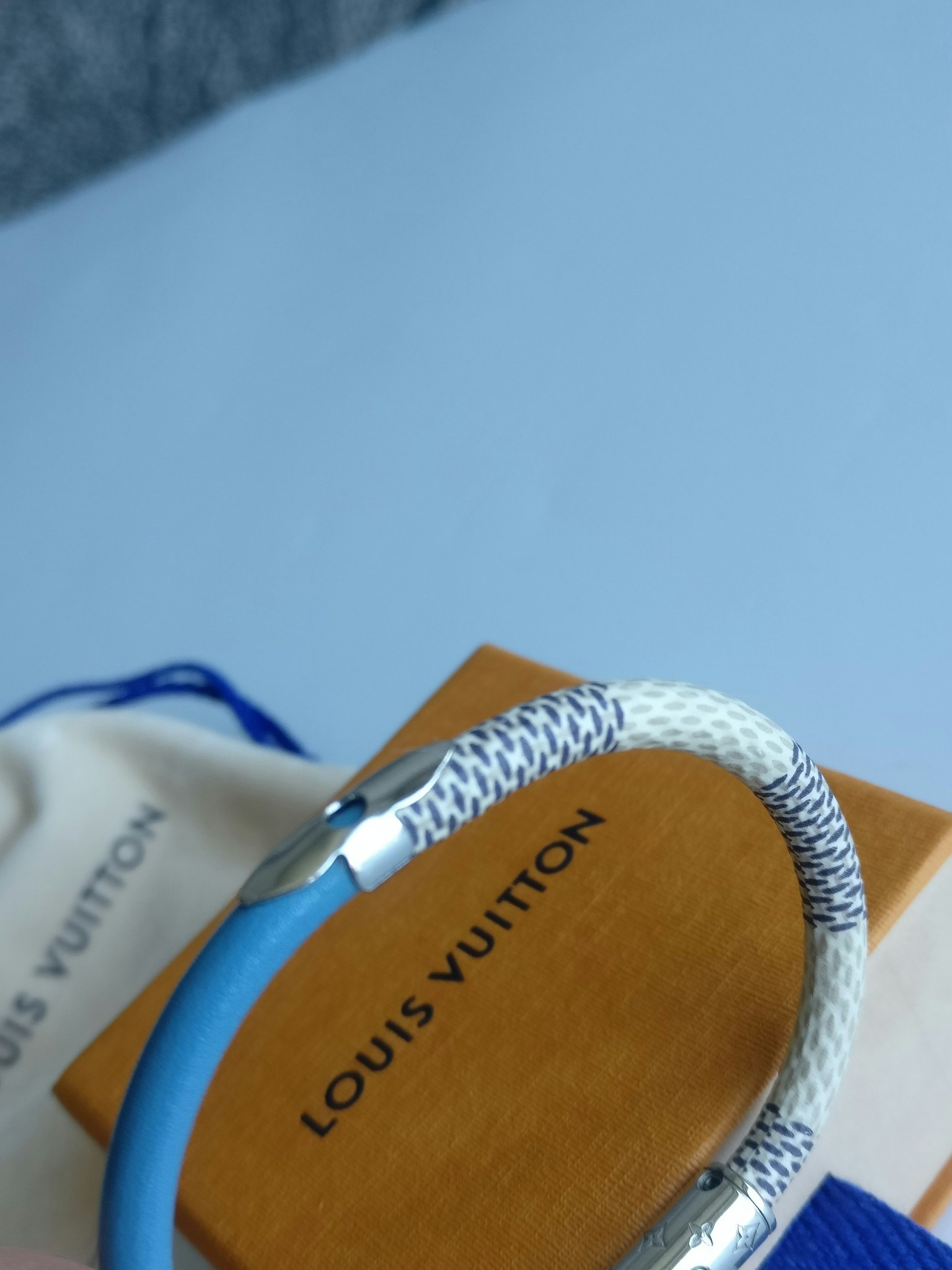 Louis Vuitton Daily Confidential Bracelet damier azur