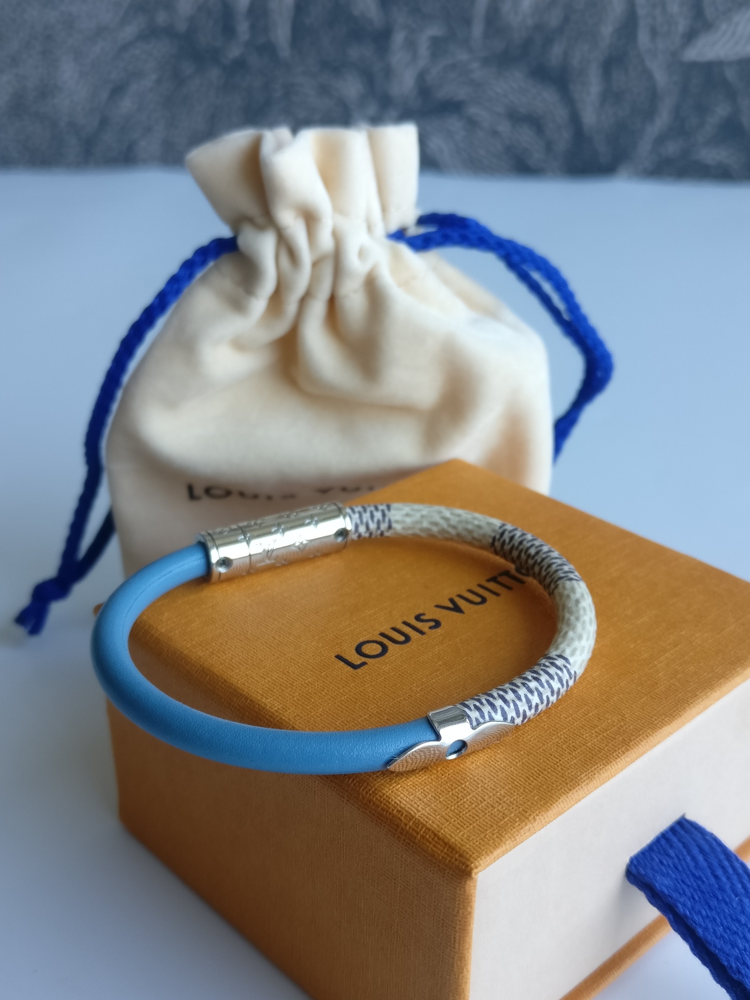 Louis Vuitton Daily Confidential Bracelet damier azur