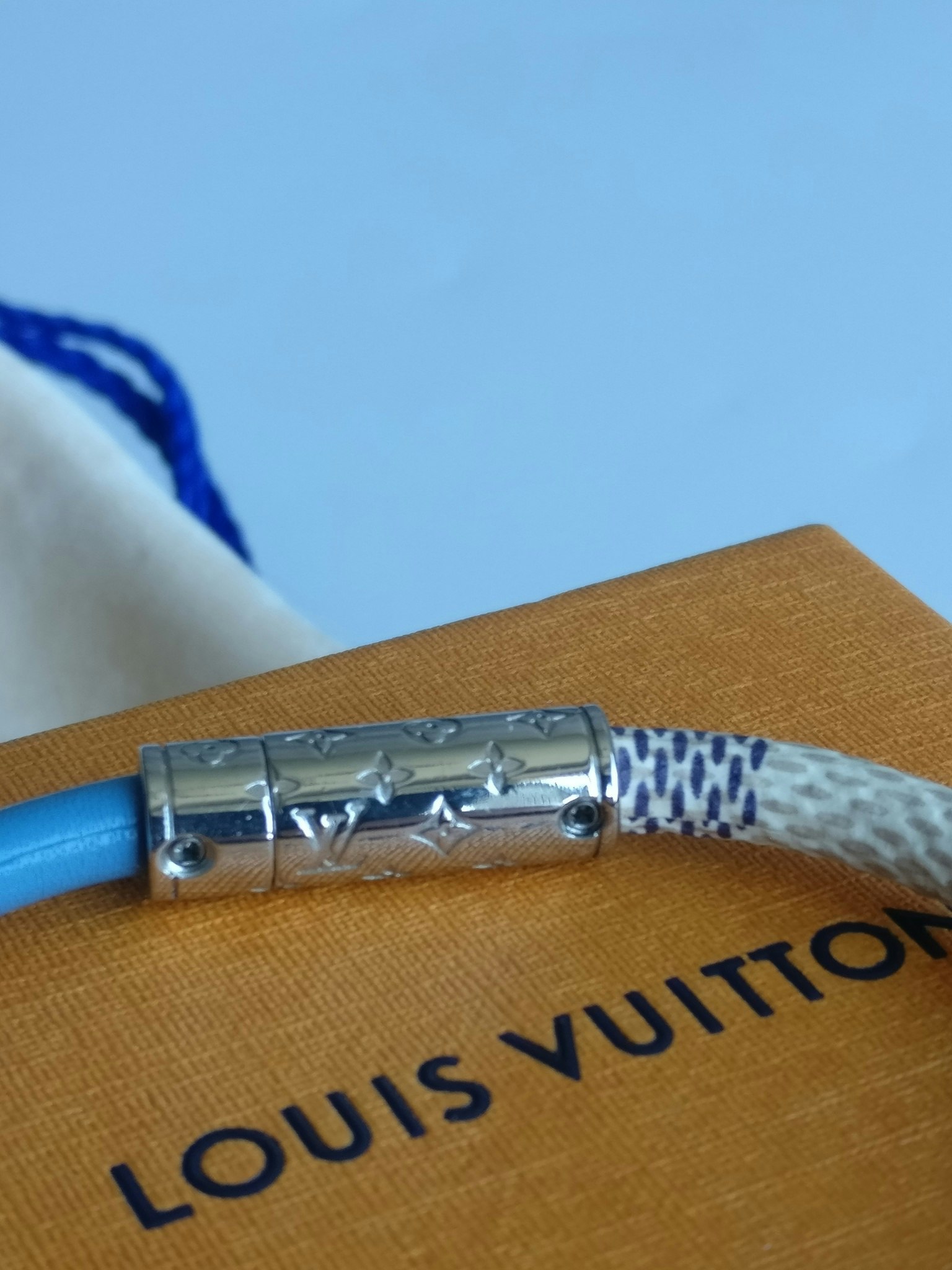 Louis Vuitton Daily Confidential Bracelet damier azur