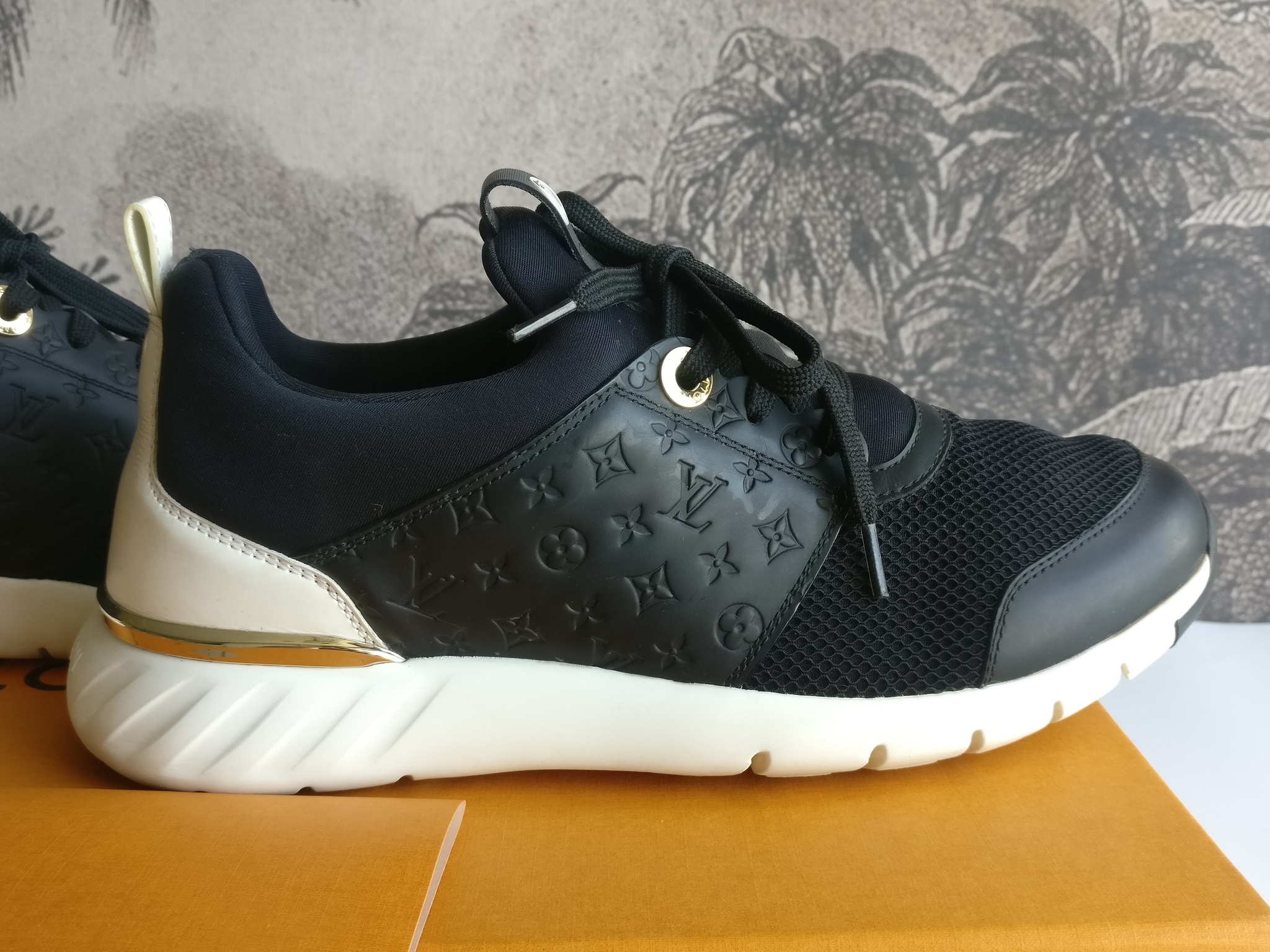 Louis Vuitton Aftergame Trainers 38