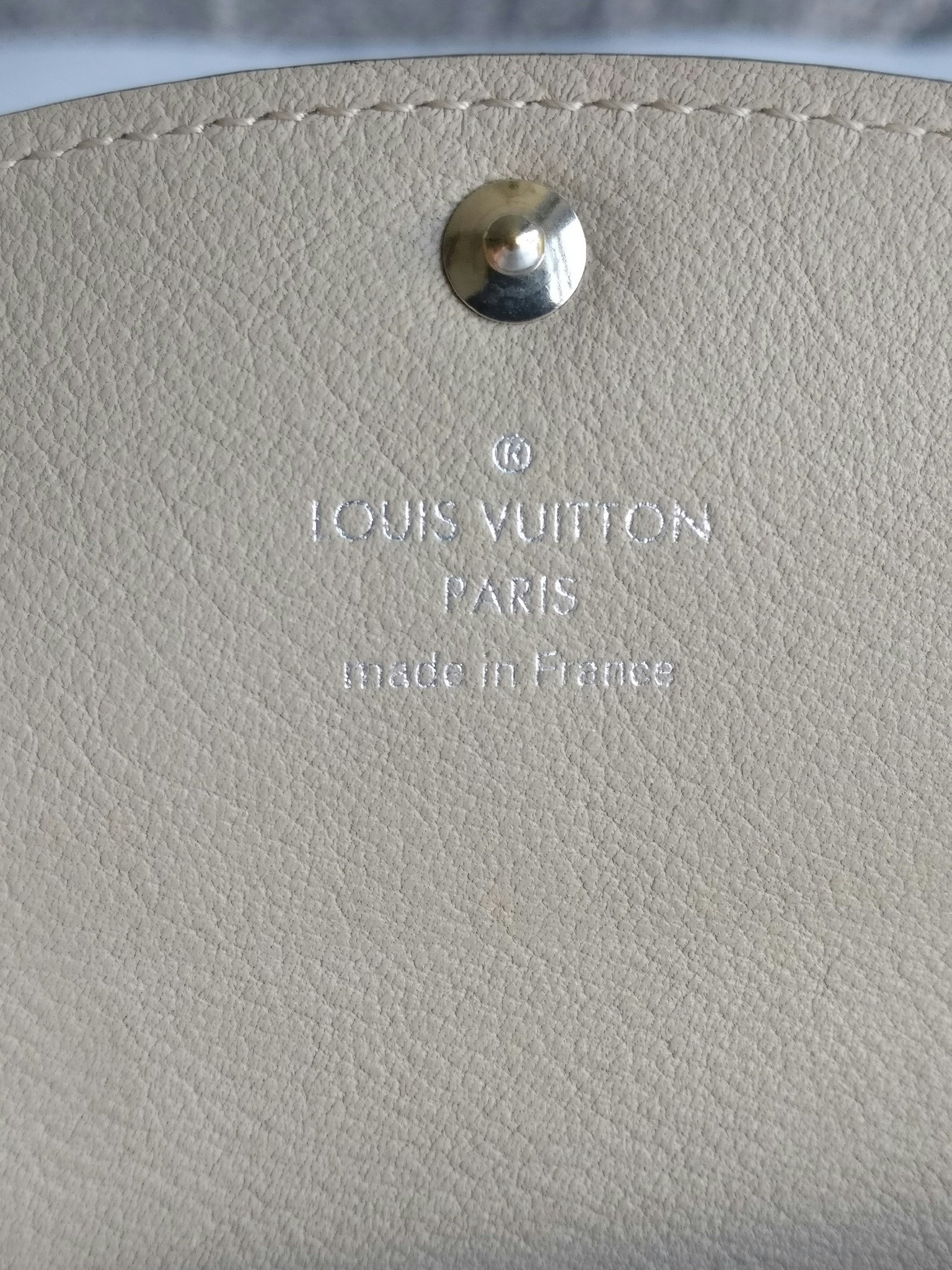 Louis Vuitton Porte Monnaie Mahina Anae