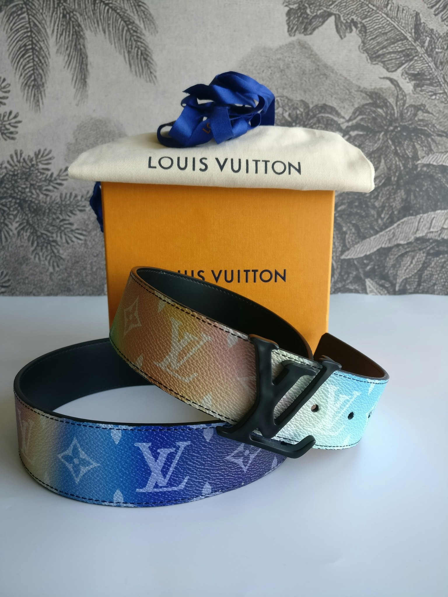 Louis Vuitton LV Sunset Reversible Belt Monogram 40MM Black in  Canvas/Leather with Gradient Red/Black - US