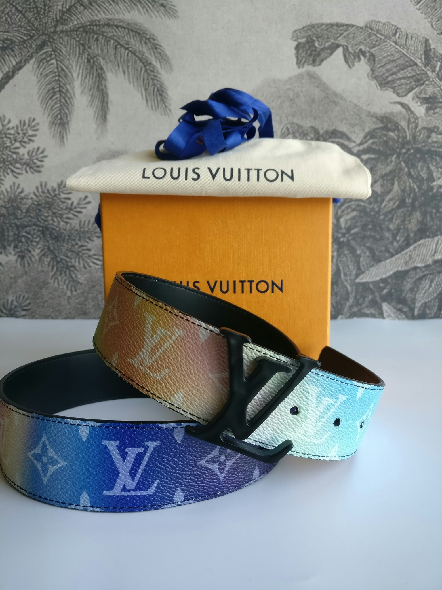 Louis Vuitton LV Sunset Reversible Belt Monogram 40MM Black in  Canvas/Leather with Gradient Red/Black - US