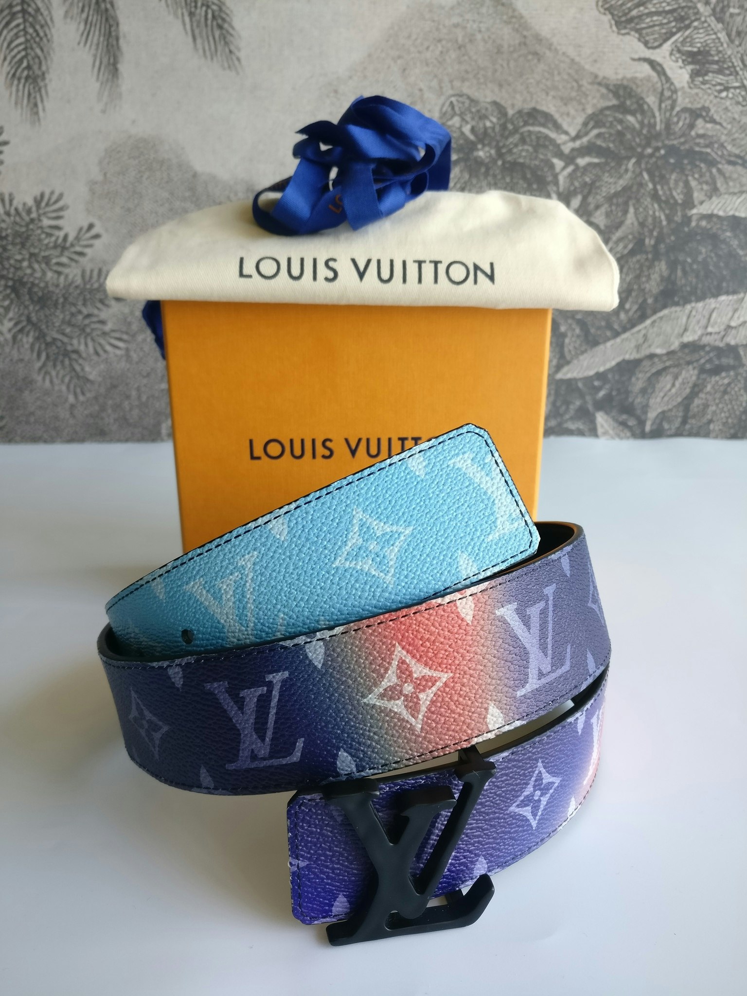 Louis Vuitton LV Shape 40mm Reversible Belt Sunset Monogram