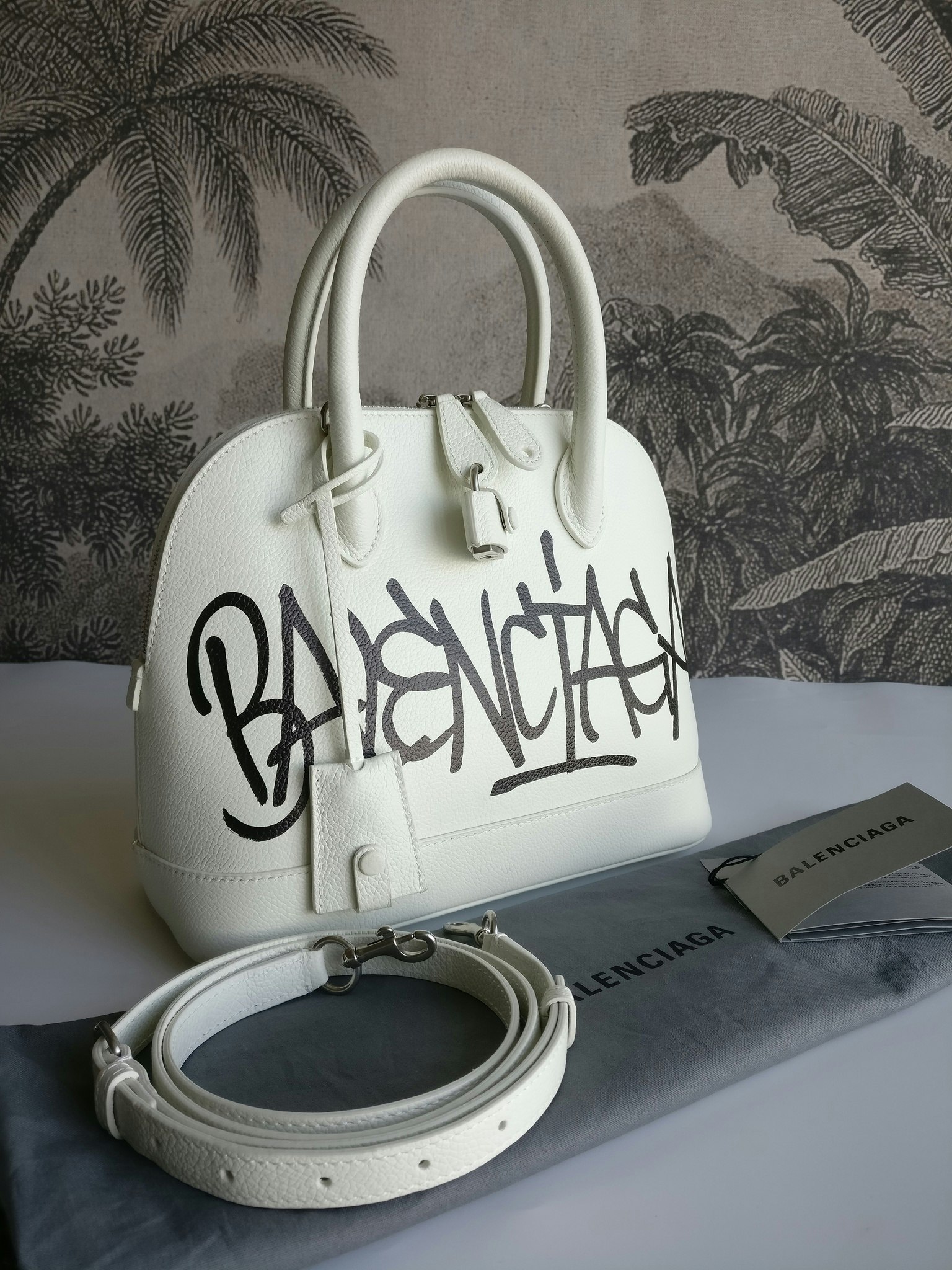 Balenciaga Ville Small Top Handle - Good or Bag