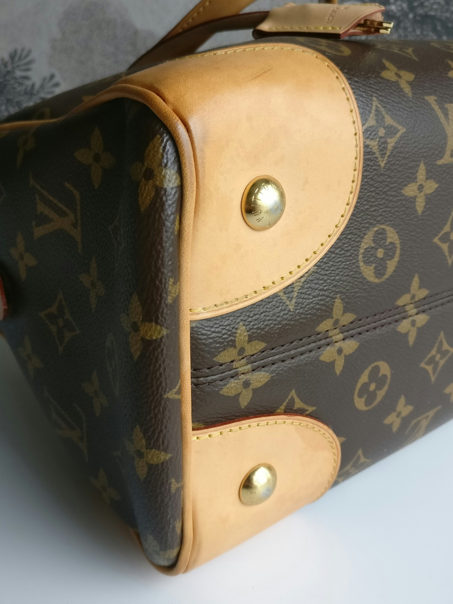 Louis Vuitton Retiro 2 Way