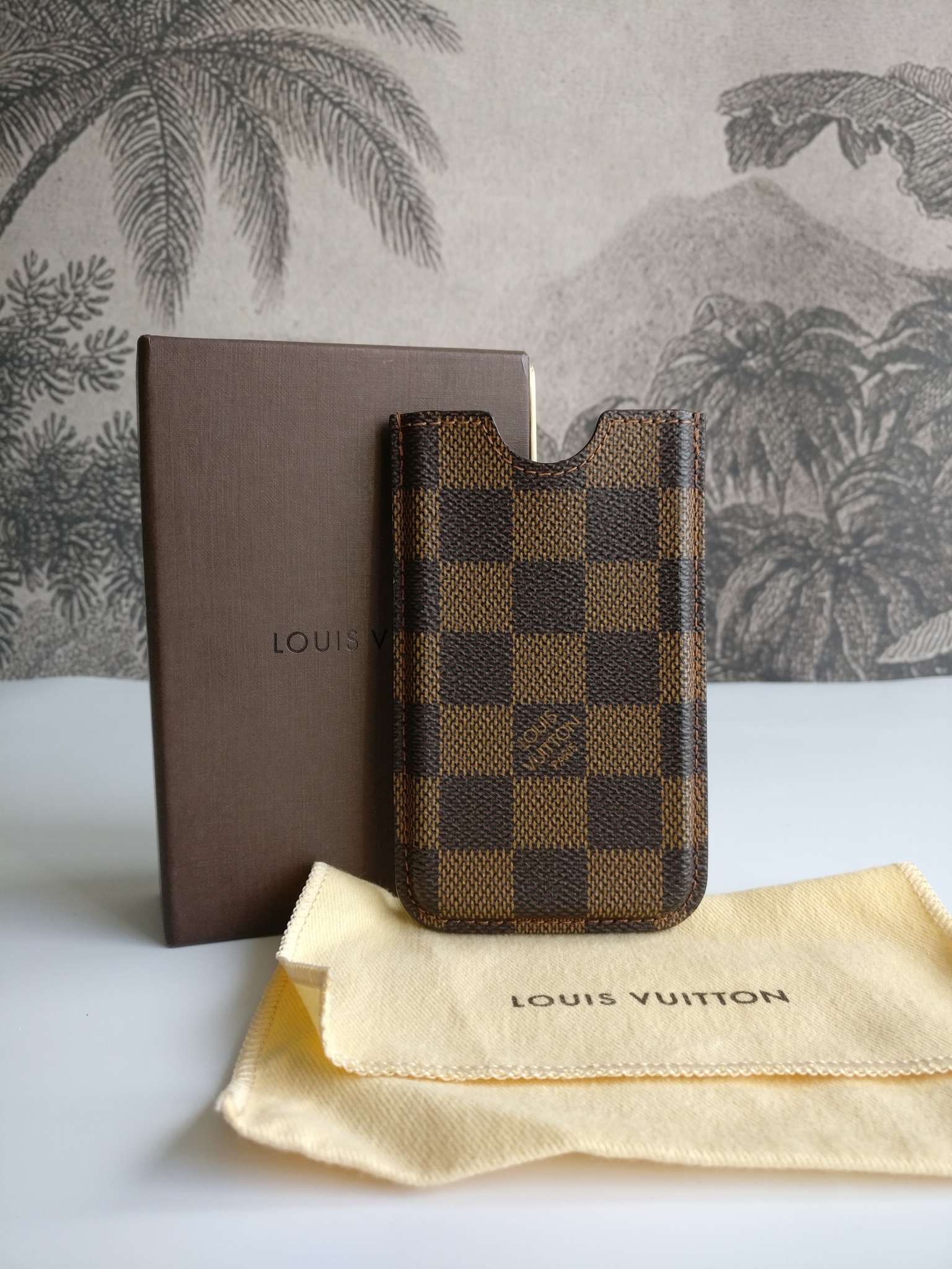 Louis Vuitton phone holder / case
