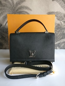 Louis Vuitton LockMe II Noir