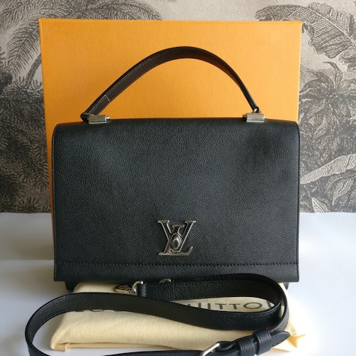 Louis Vuitton LockMe II Noir