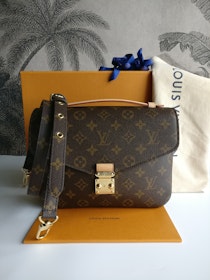 Louis Vuitton Pochette Metis