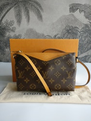 Louis Vuitton Pochette Pallas uniformes Safran