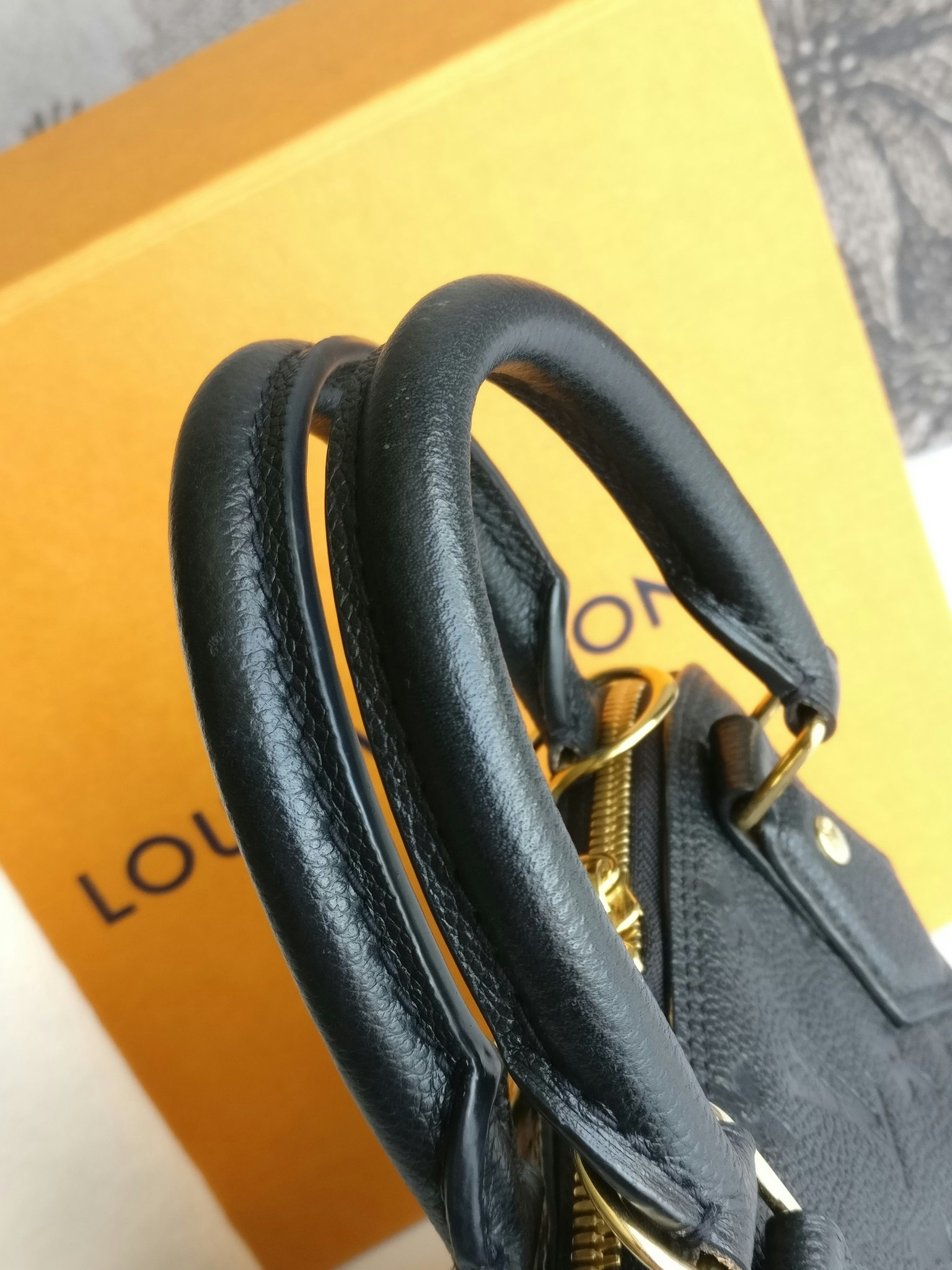 Louis Vuitton Neo Alma BB empreinte