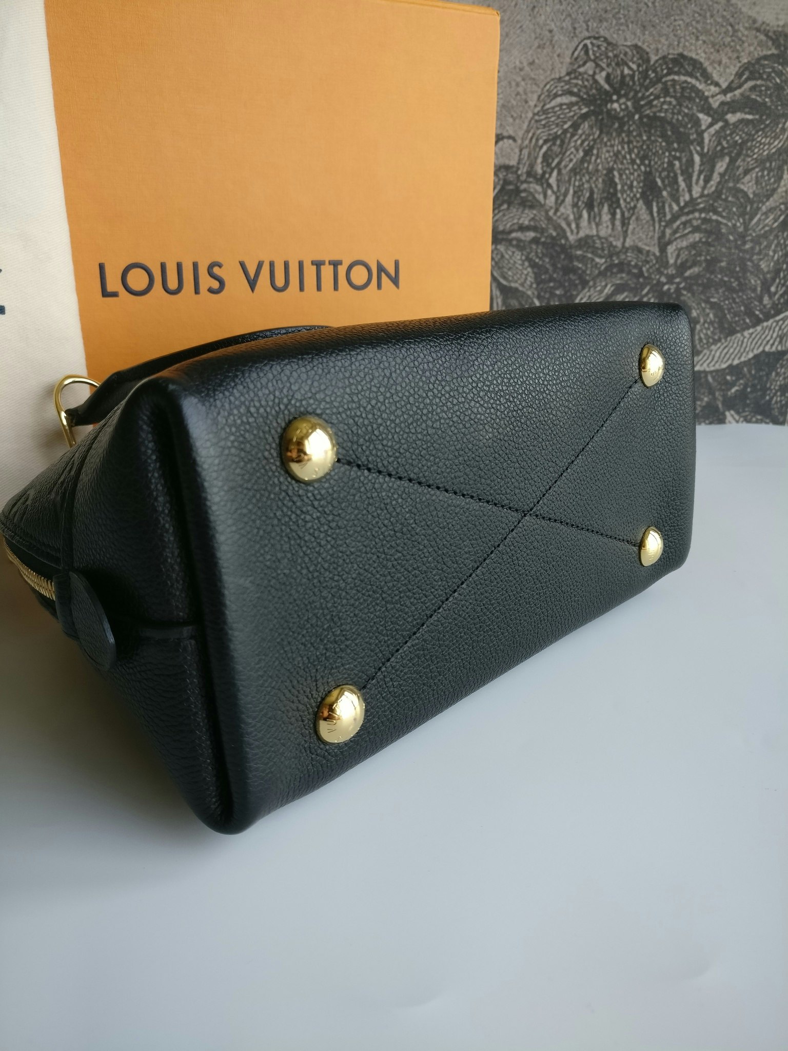 Louis Vuitton ALMA 2021-22FW Neo alma bb (M44829)