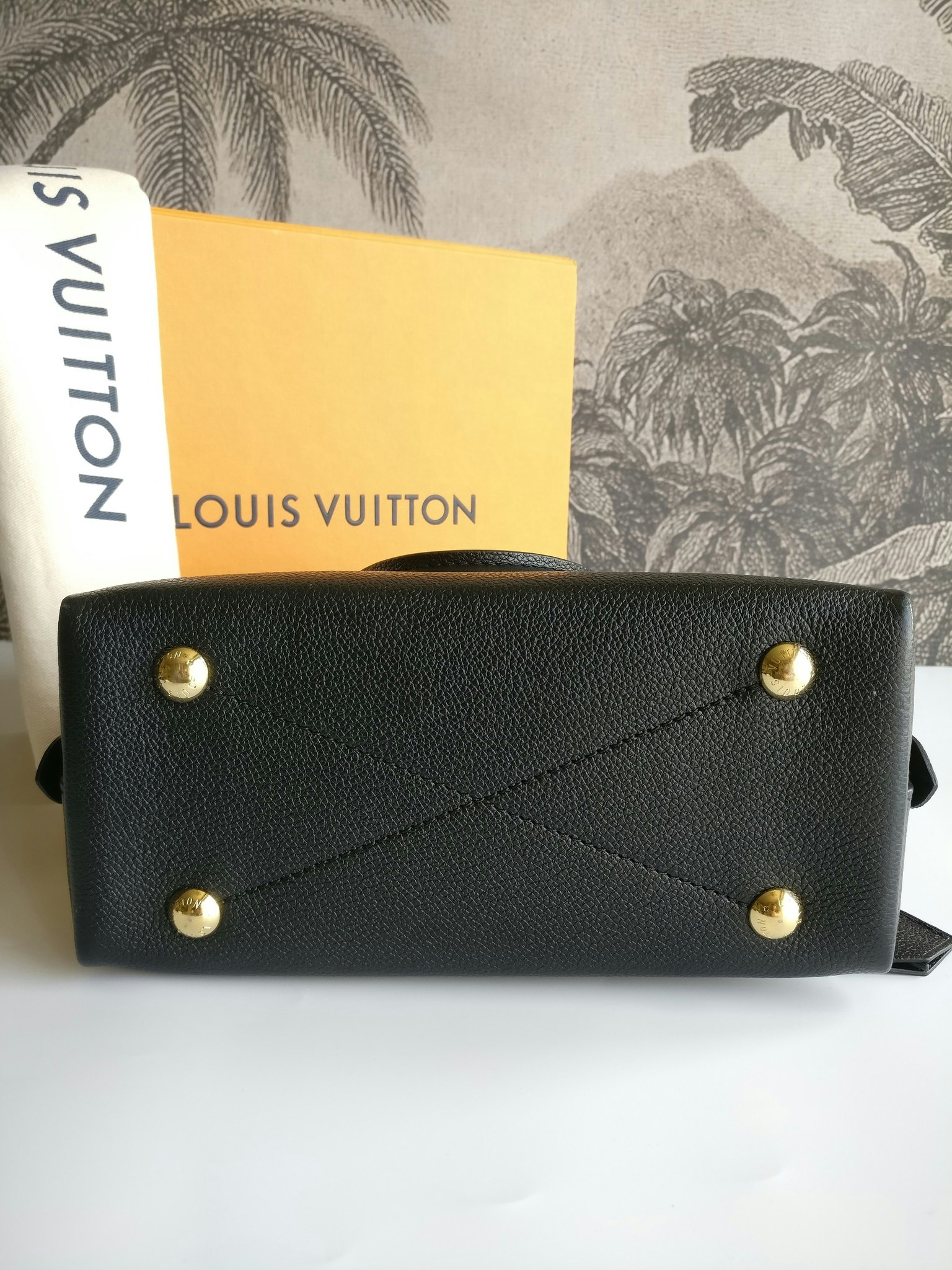 Louis Vuitton Monogram Empreinte Neo Alma BB (SHG-JxGxcT) – LuxeDH