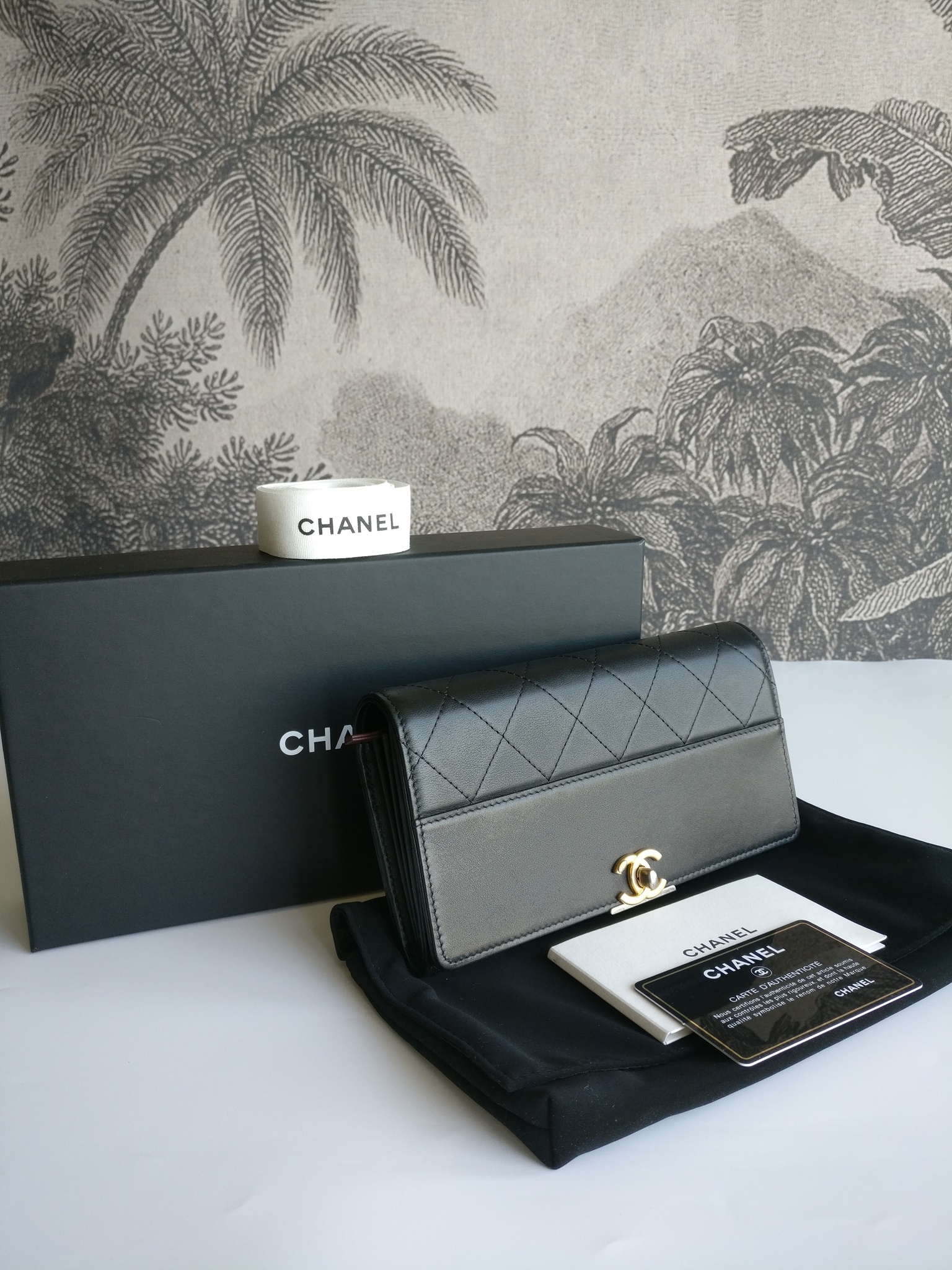 Chanel wallet black calf leather
