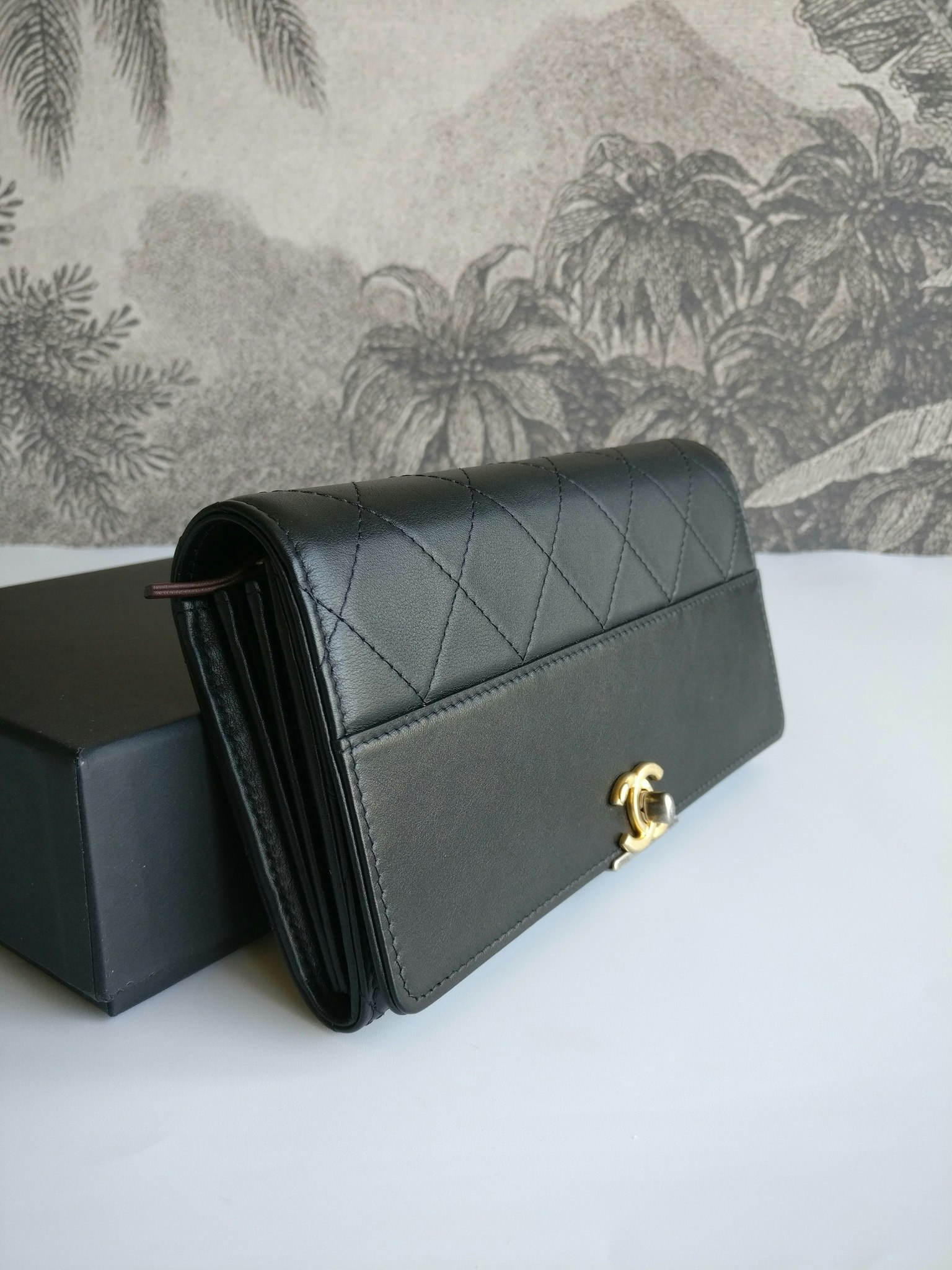 Chanel wallet black calf leather