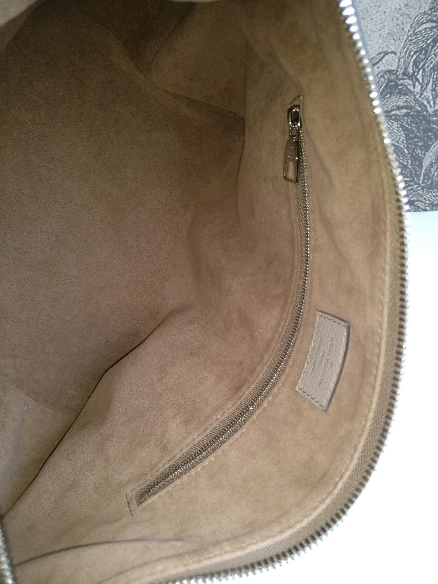Beaubourg hobo cloth handbag Louis Vuitton Multicolour in Cloth - 37191366